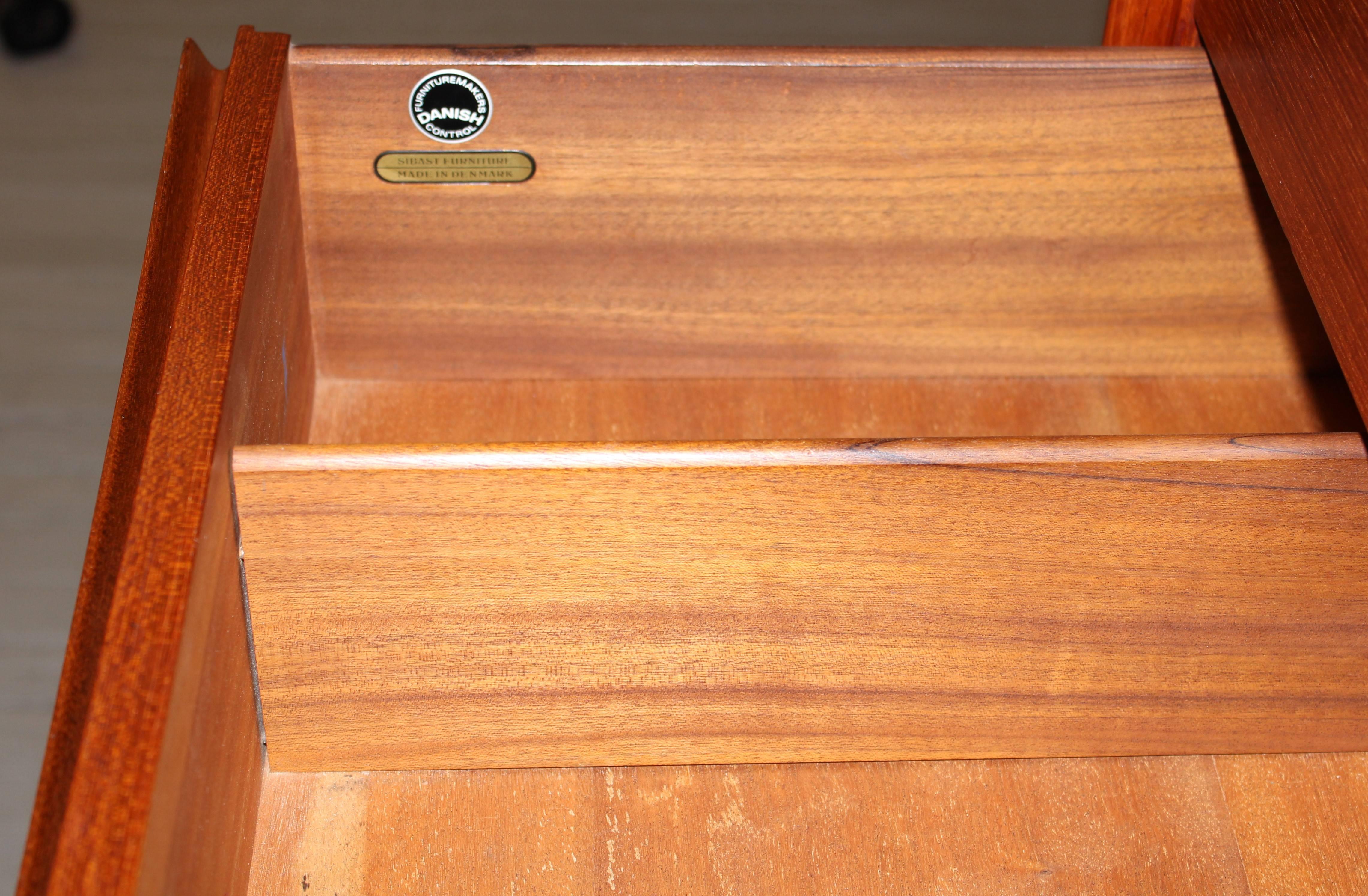 arne vodder chest of drawers