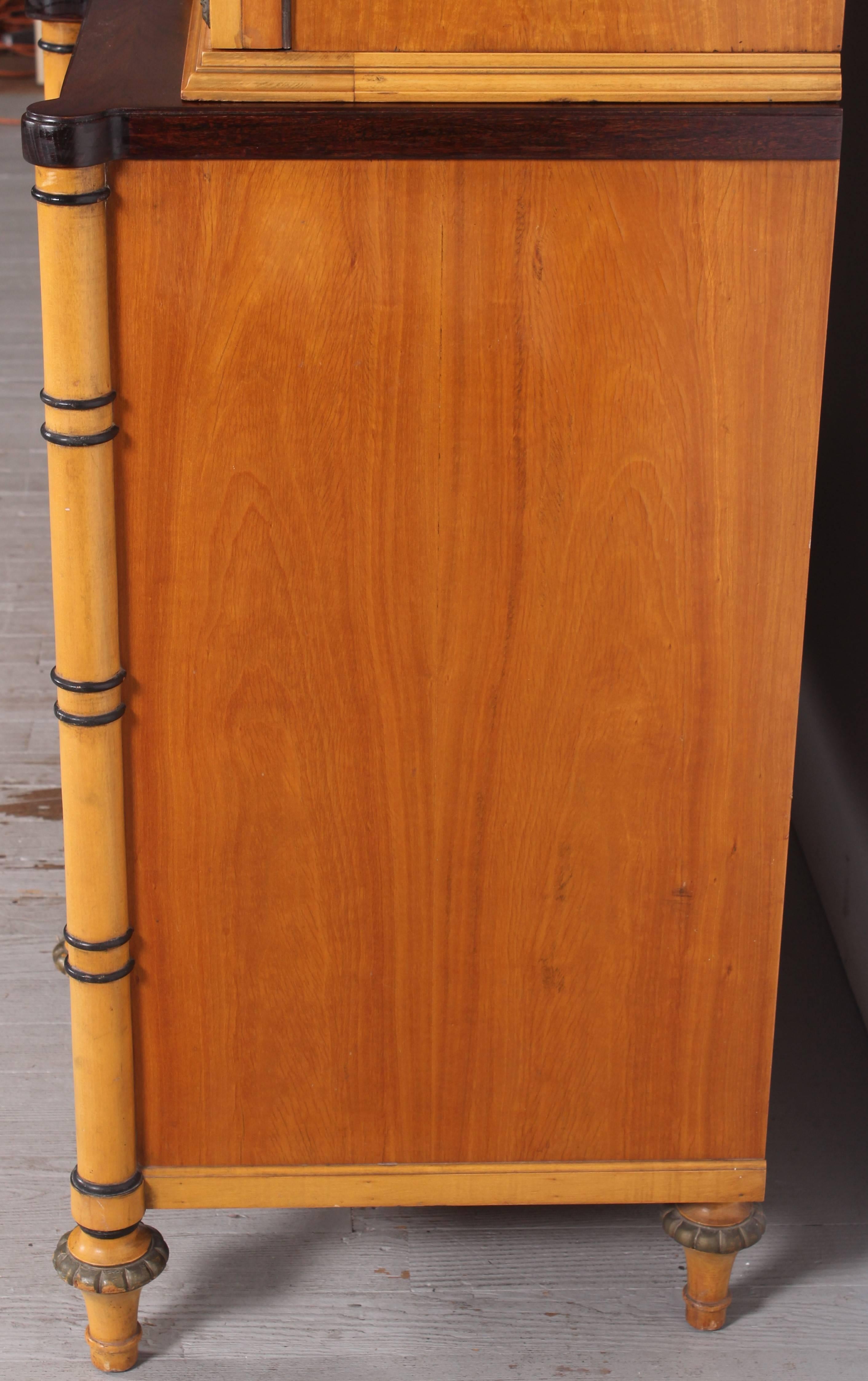Kittinger Neoclassical Style Breakfront Bookcase, 1960s 2