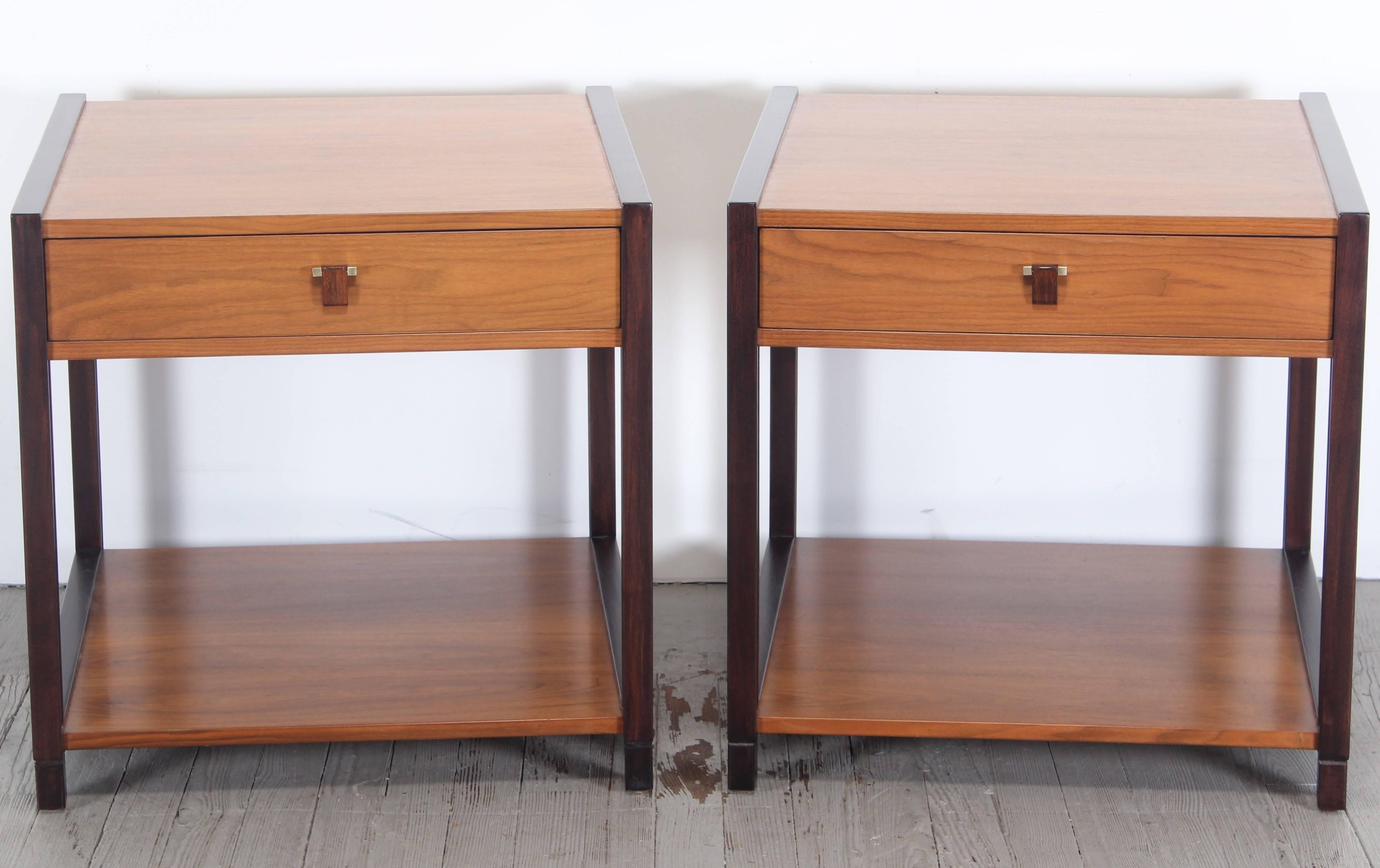 Pair of beautiful, newly refinished lacquered end tables, closely following the original walnut color and tones. Each has a deep drawer, with rosewood pulls, very clean on inside.
Bottom shelves height is 3 5/8