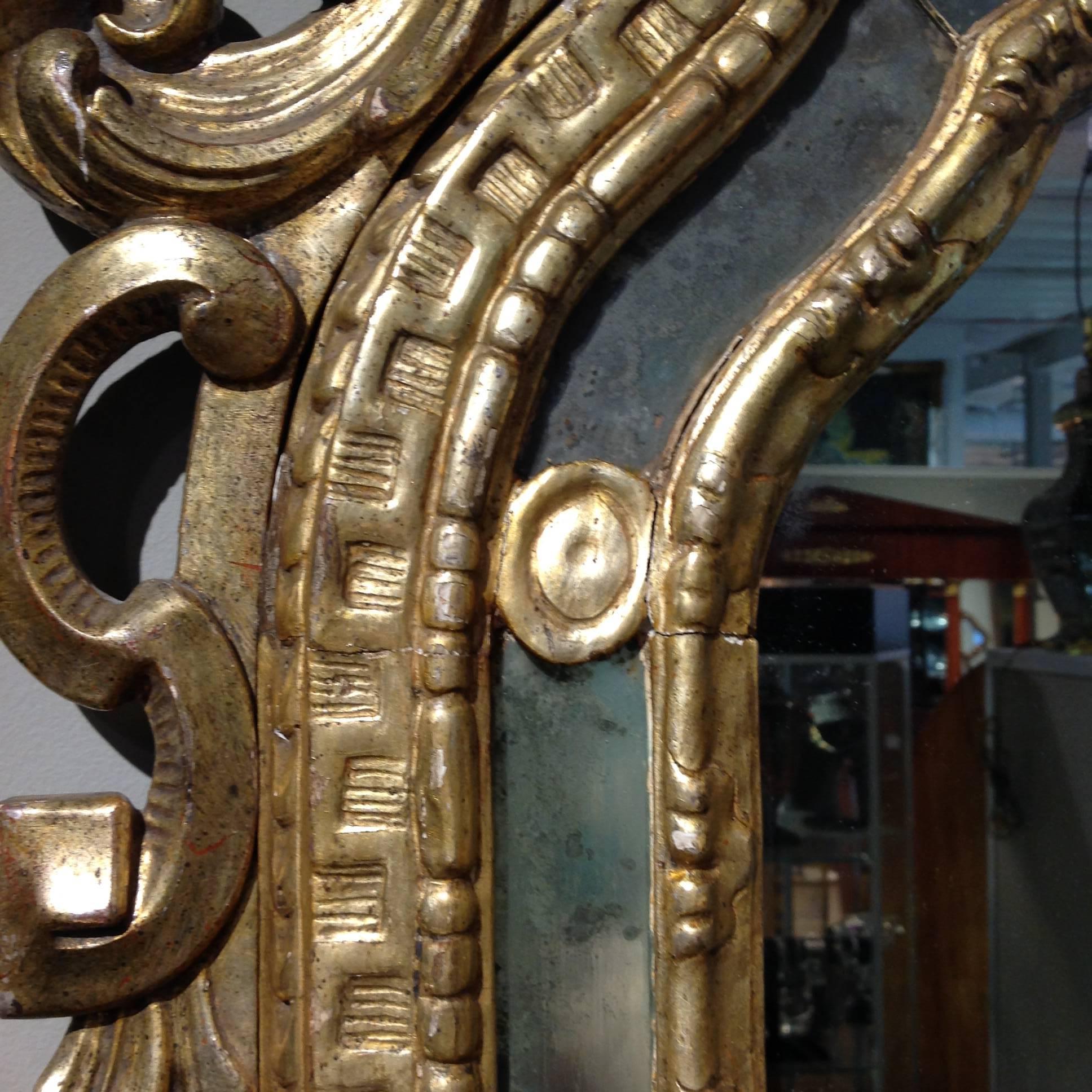 Gilt Mirror Ornate Continental Antique In Good Condition For Sale In Houston, TX