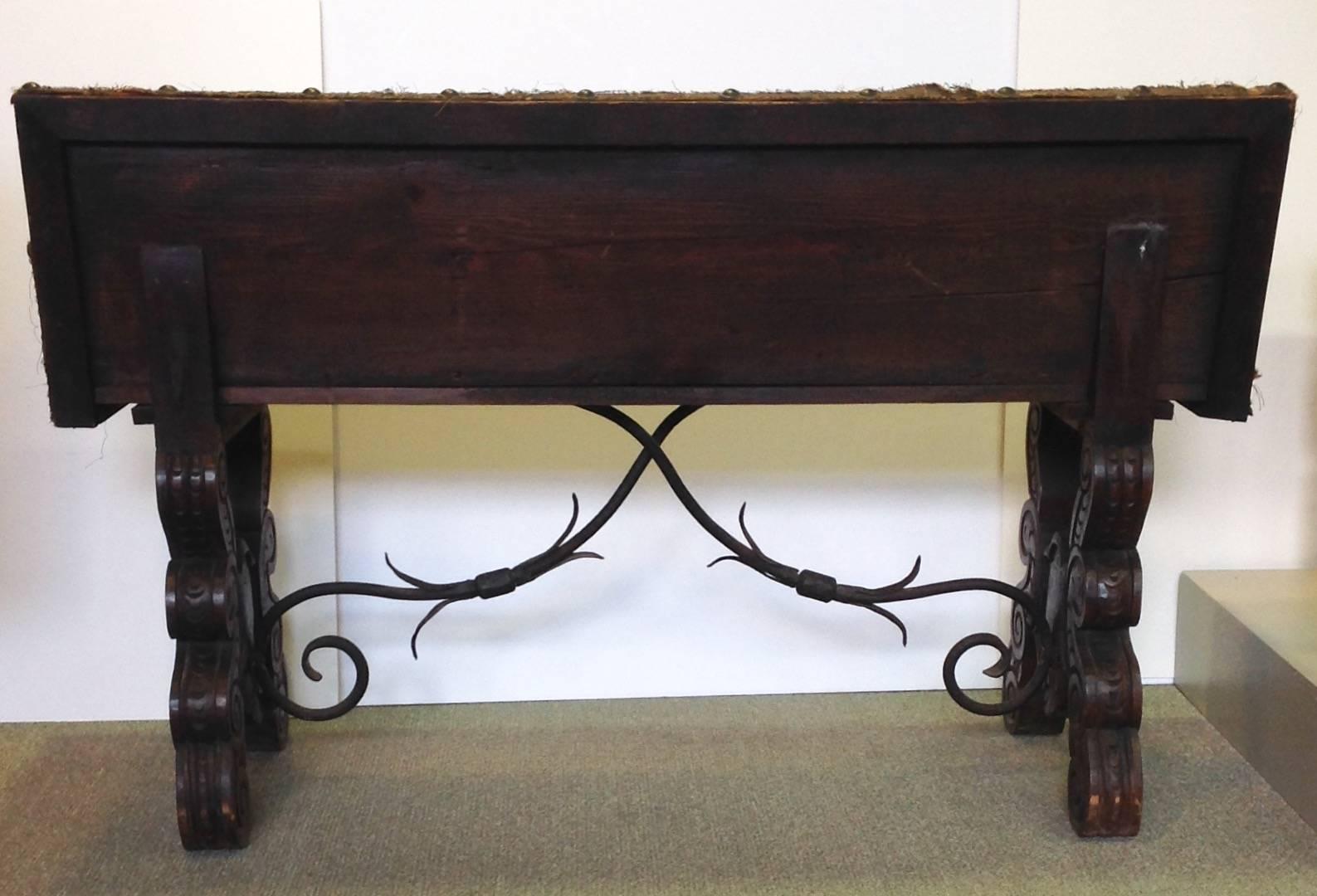 Antique Spanish Hall Bench 19th Century For Sale 4