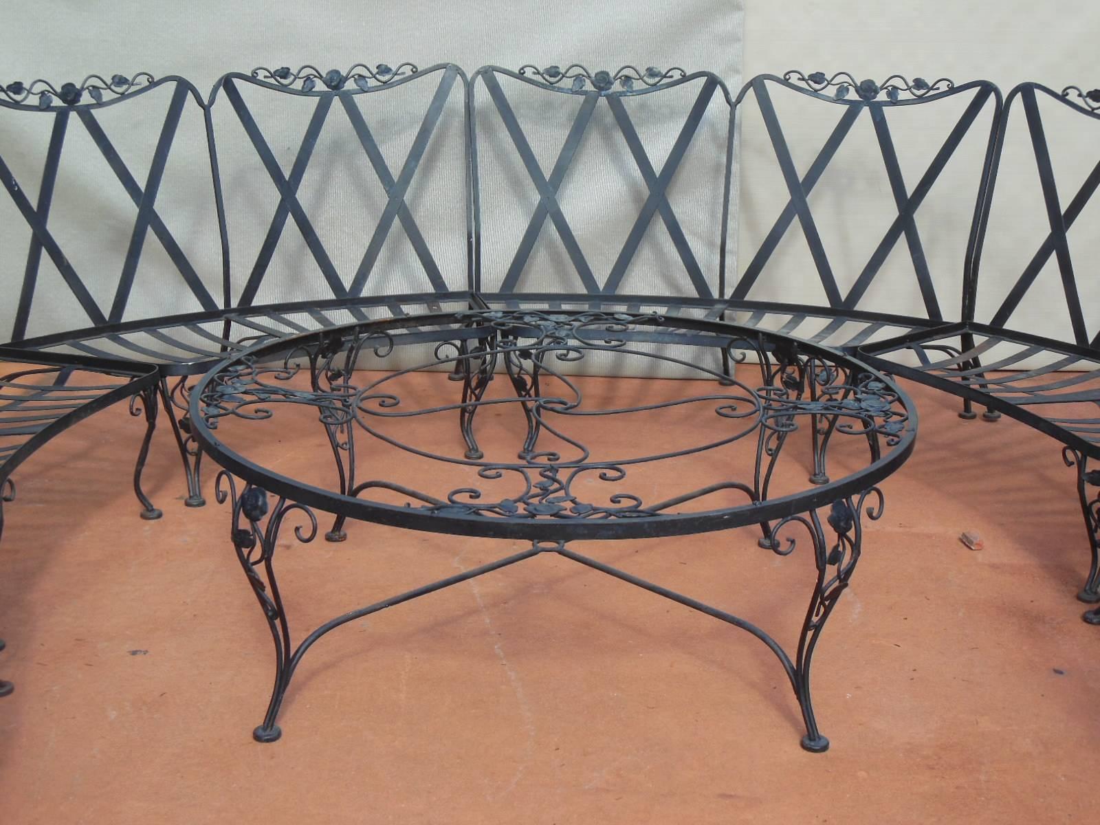 Woodard Patio Set, Chantilly Rose Pattern 11 pieces, Wrought Iron In Good Condition In Long Island, NY