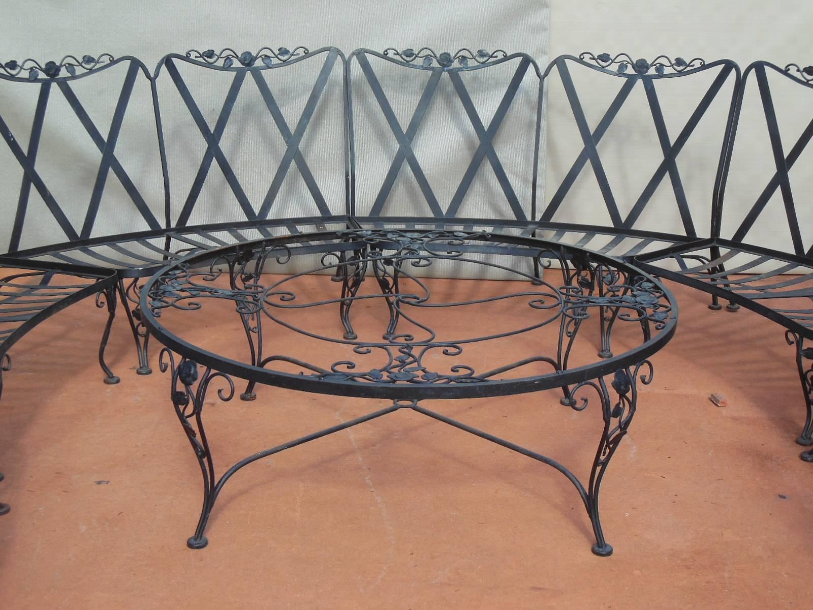 Woodard Patio Set, Chantilly Rose Pattern 11 pieces, Wrought Iron In Good Condition In Long Island, NY
