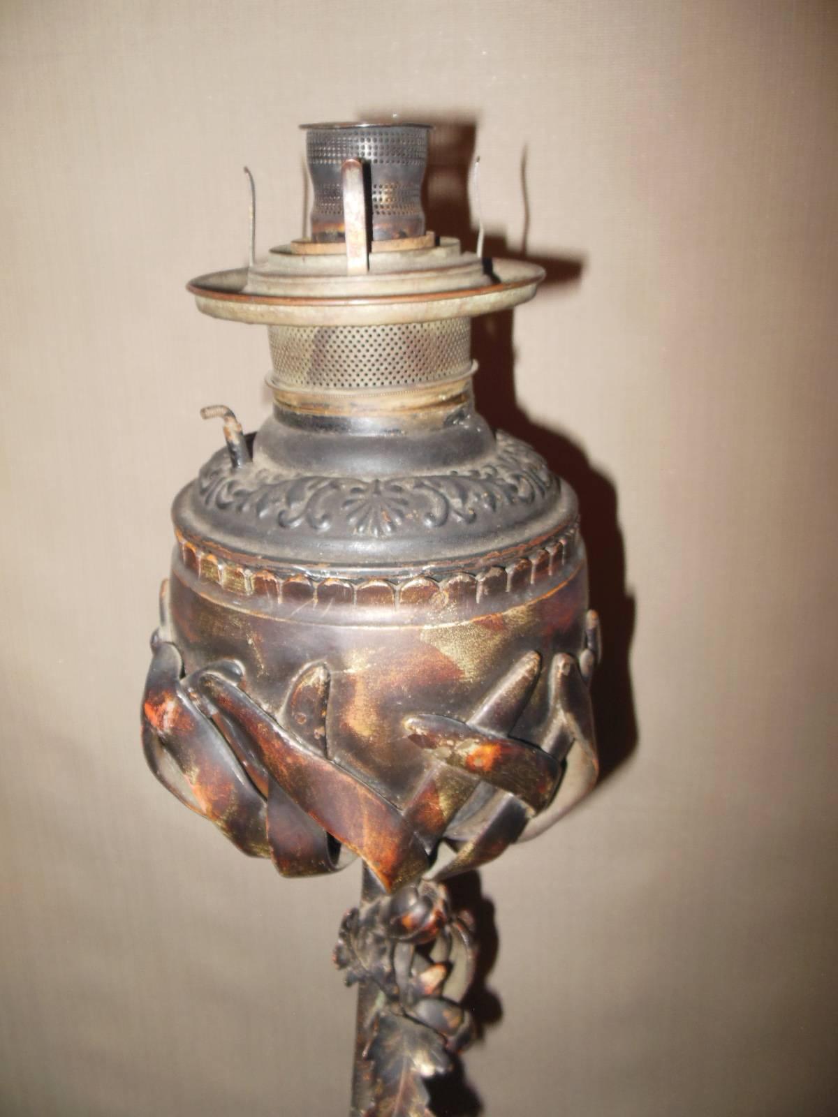Late 19th Century 19th Century Figural Egret Oil Lamp For Sale