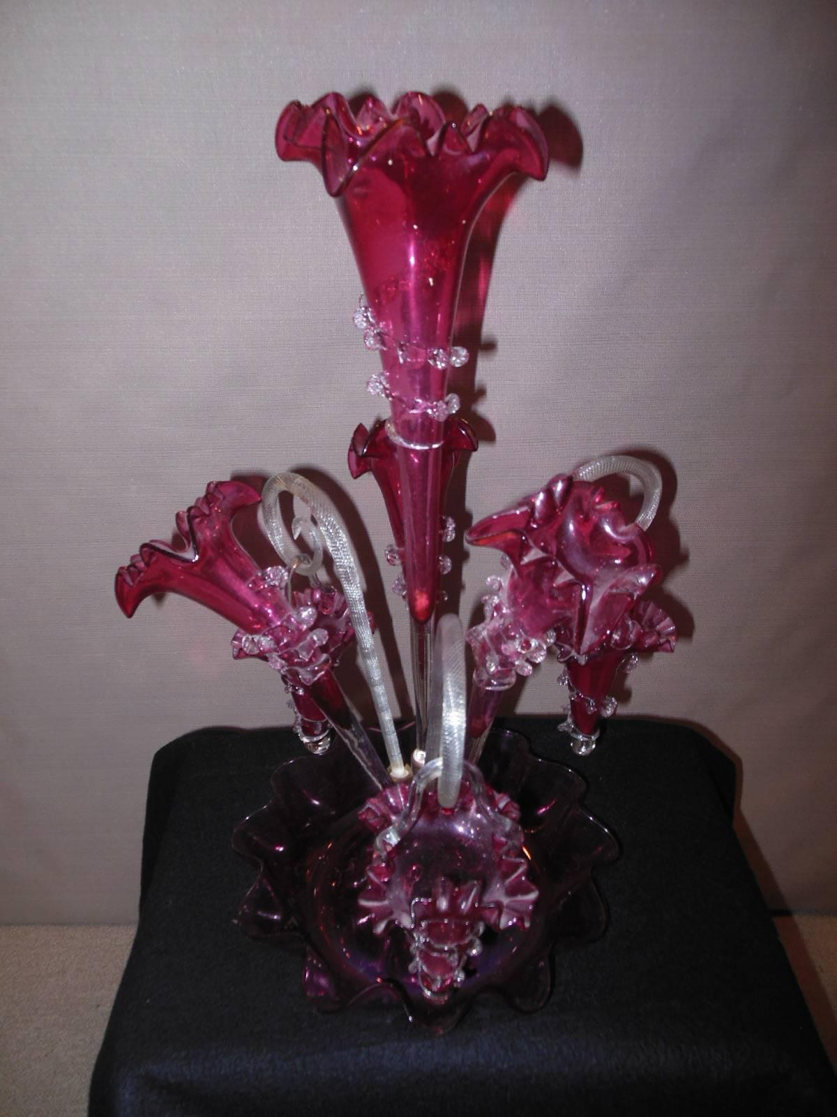 Victorian Cranberry Glass Epergne In Excellent Condition For Sale In Long Island, NY