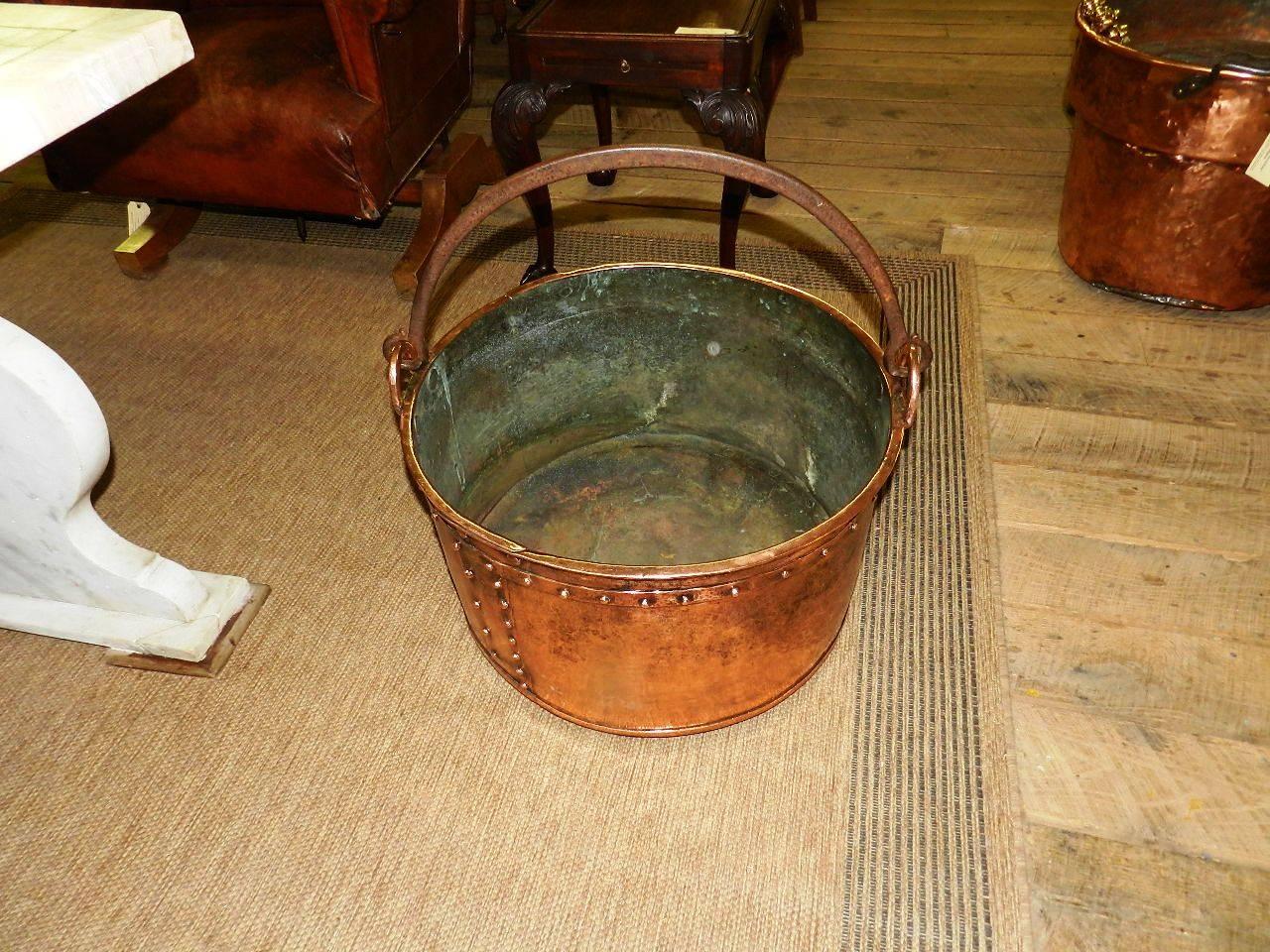 Antique Copper Log Bucket In Distressed Condition In Millwood, VA