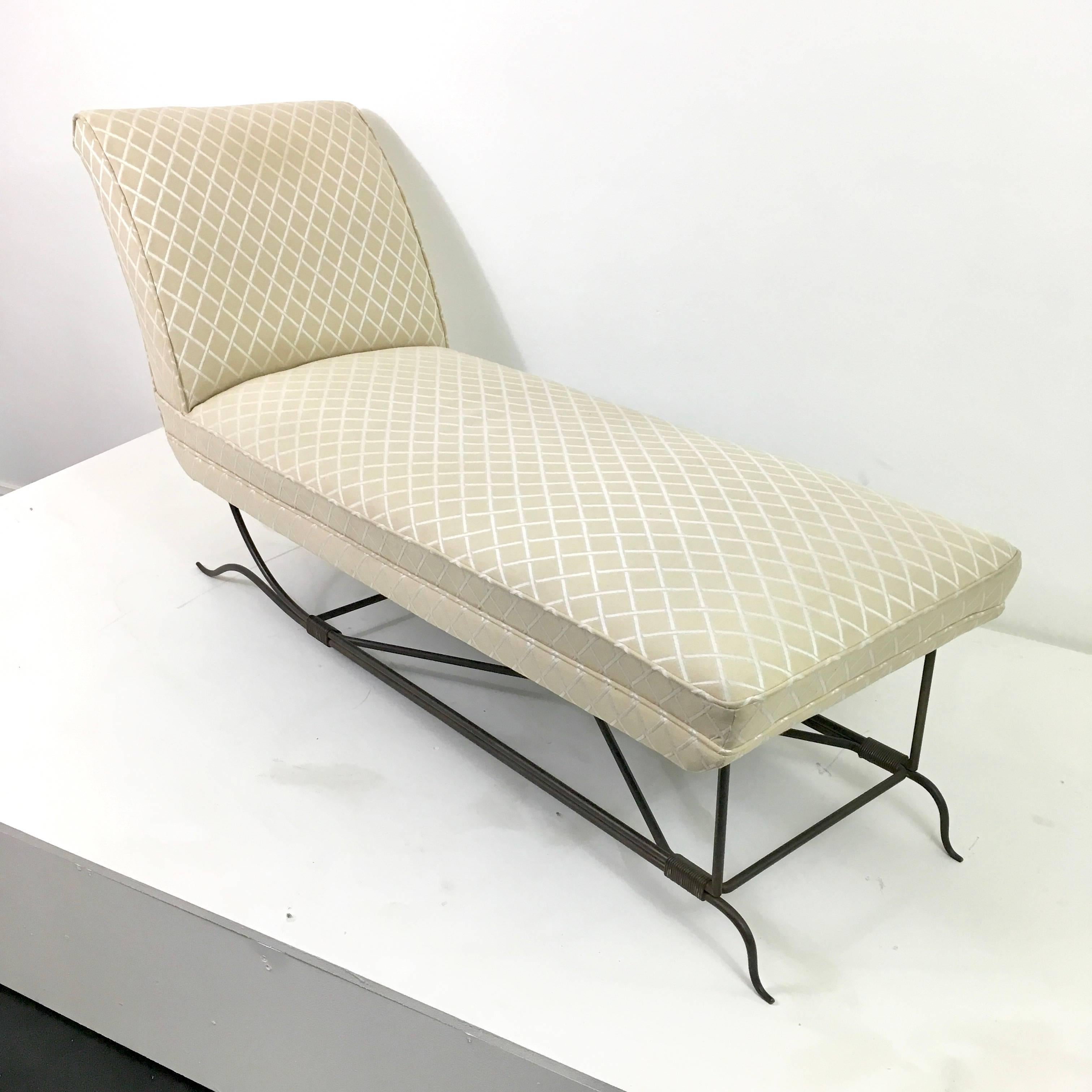 A rare chaise Longue by Colette Gueden. Documented.