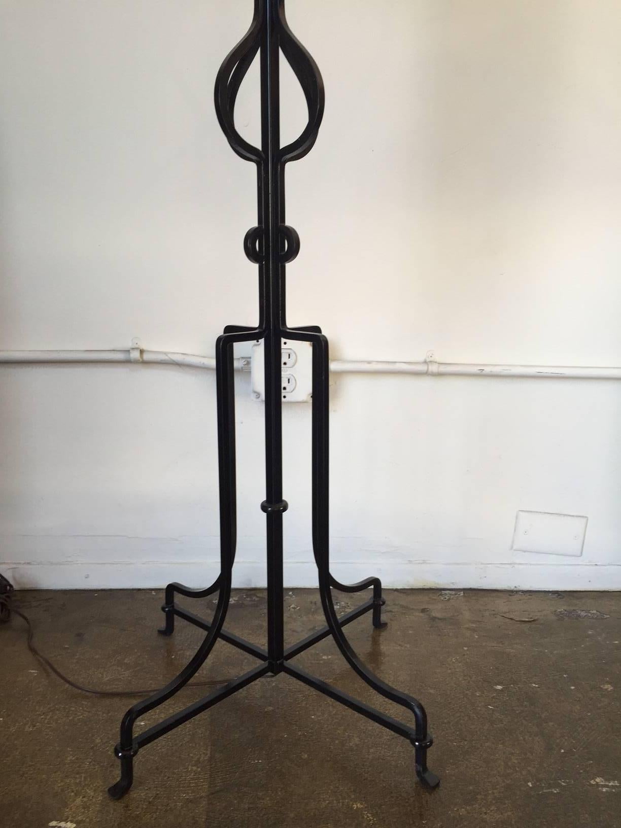 Tommi Parzinger Magnificent Iron Floor Lamps In Excellent Condition For Sale In Los Angeles, CA