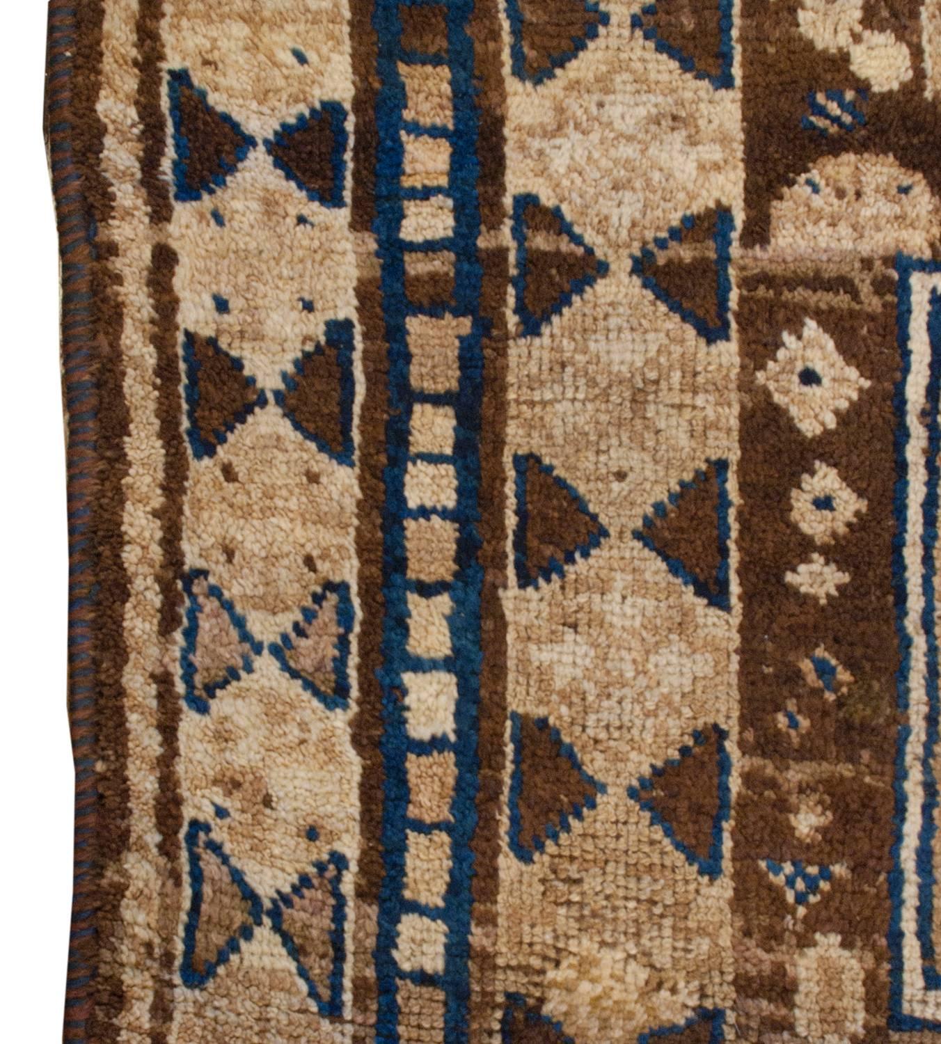 Vegetable Dyed Early 20th Century Gabbeh Rug