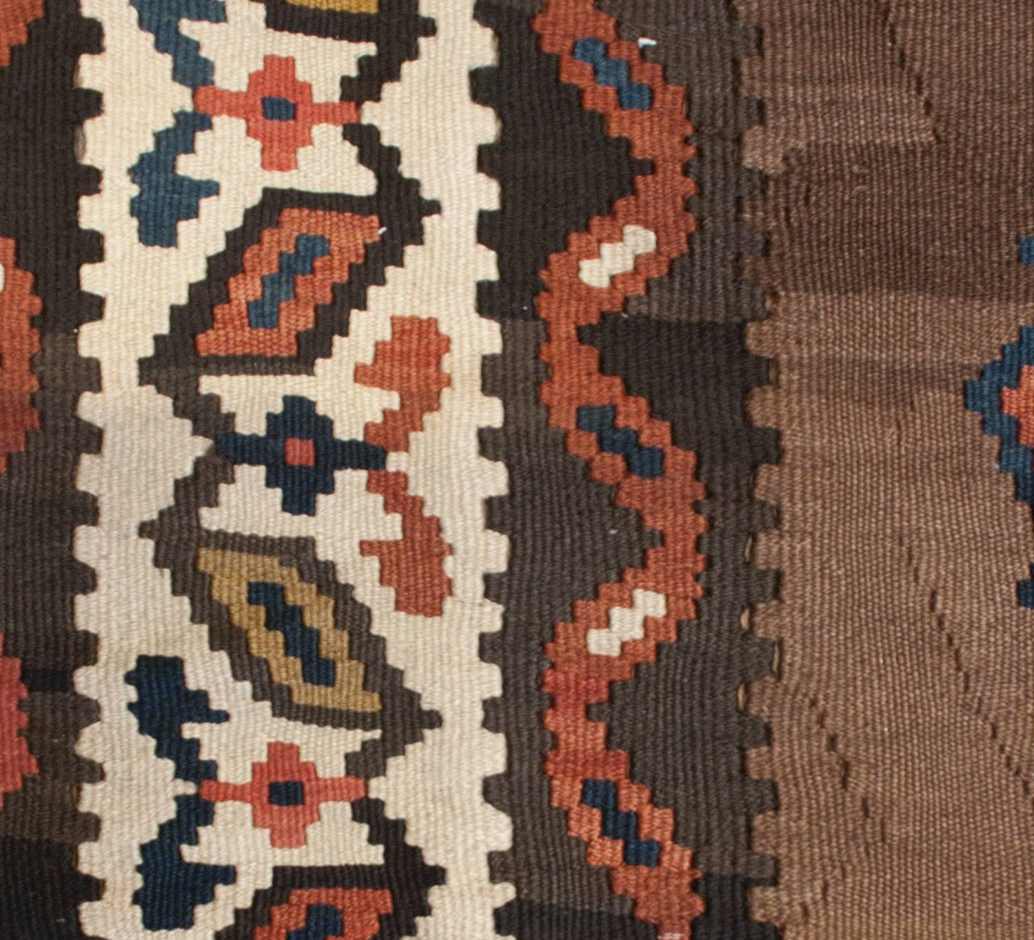 Beautiful Early 20th Century Shahsavan Kilim Runner In Good Condition For Sale In Chicago, IL