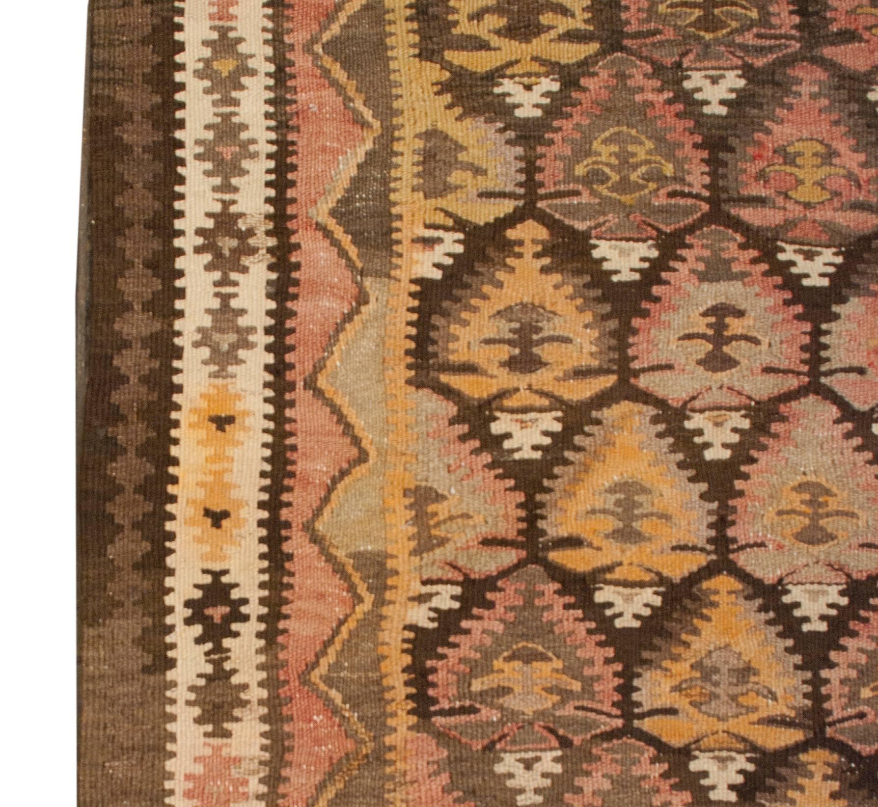 Wonderful Early 20th Century Qazvin Kilim Runner In Good Condition For Sale In Chicago, IL