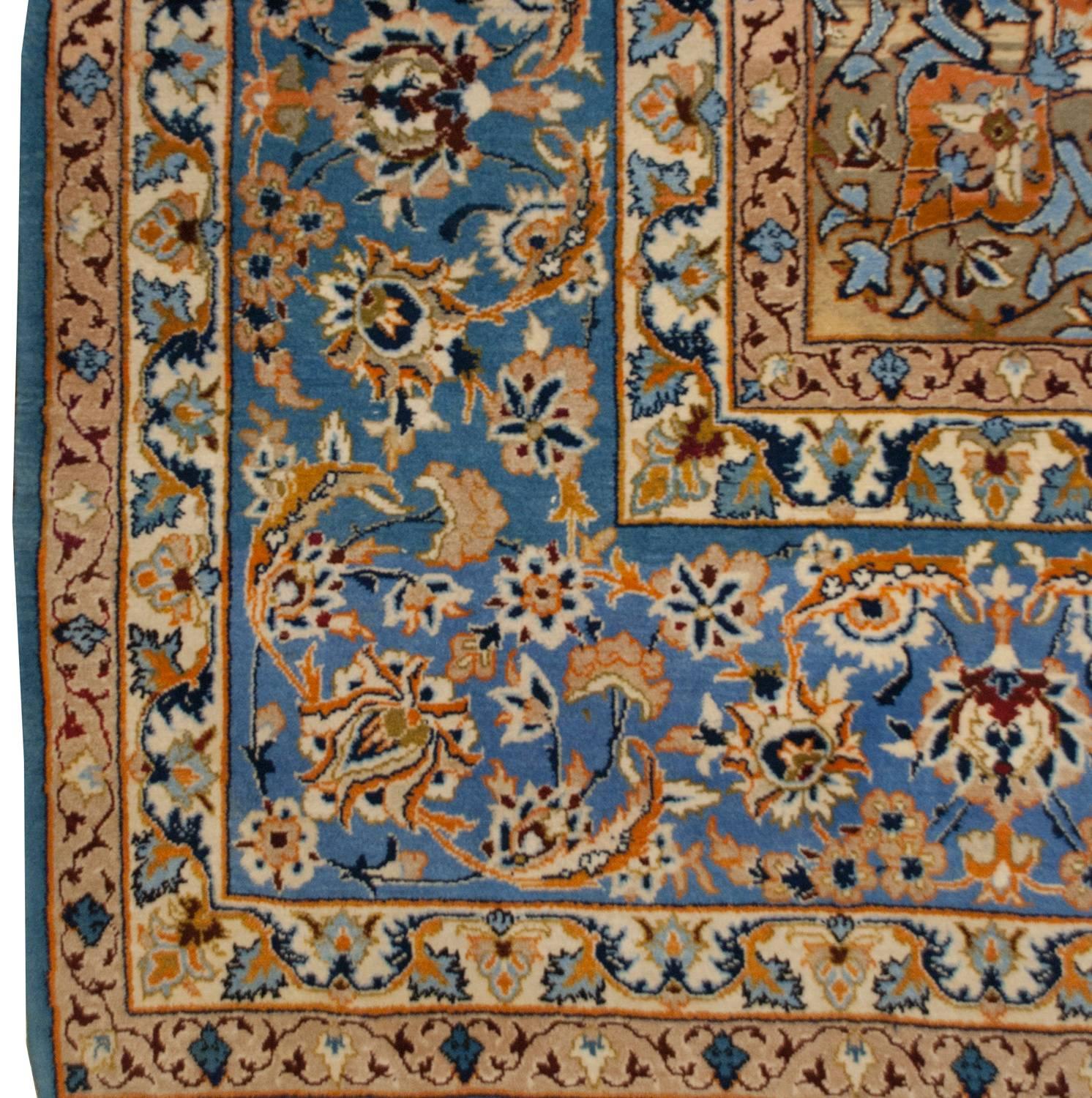 Whimsical Early 20th Century Isfahan Rug In Good Condition For Sale In Chicago, IL