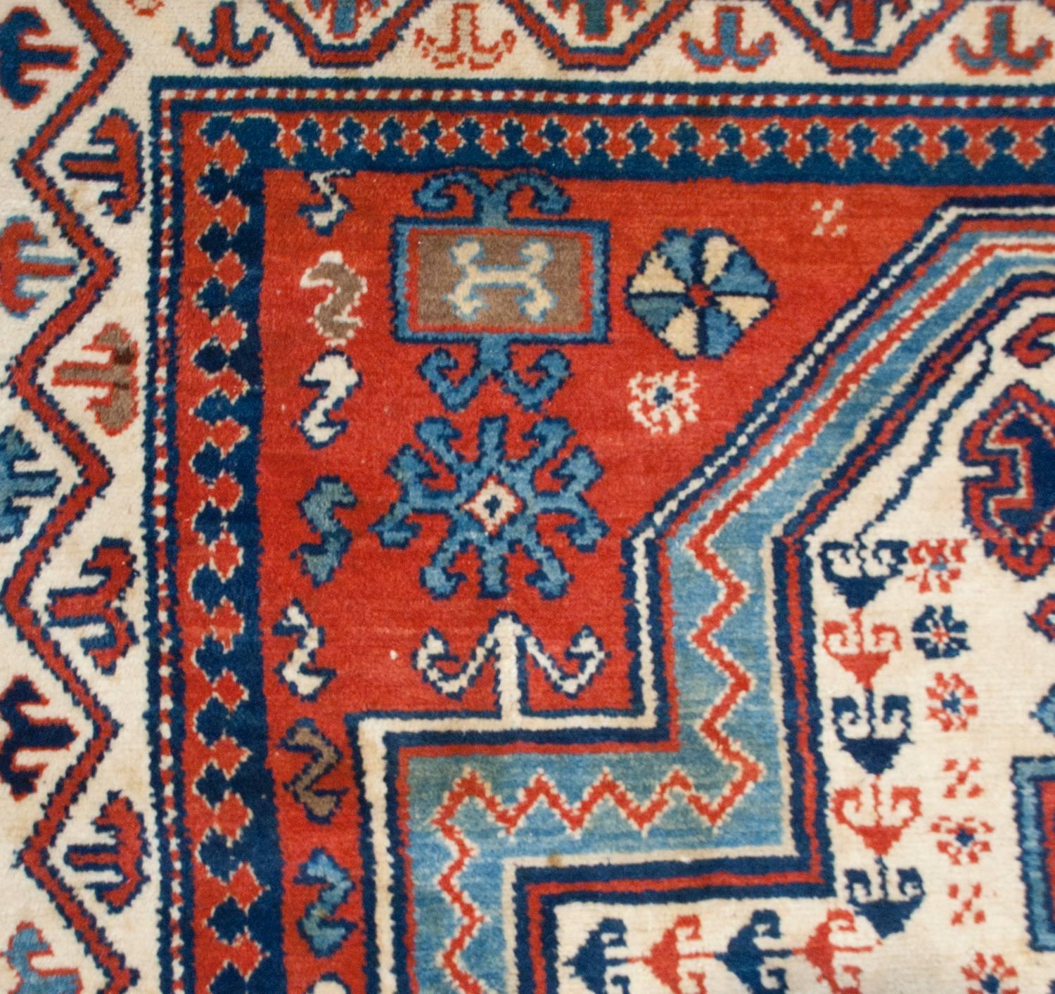 Phenomenal 19th Century Malayer Shirvan Prayer Rug In Good Condition For Sale In Chicago, IL