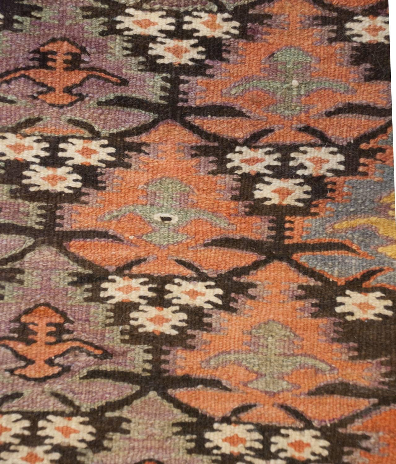Wonderful Early 20th Century Qazvin Kilim In Good Condition For Sale In Chicago, IL
