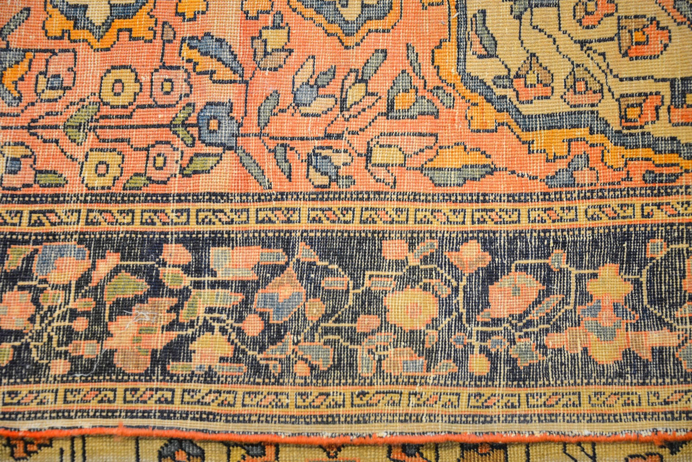 Merveilleux tapis Sarouk Farahan du 19ème siècle Bon état - En vente à Chicago, IL