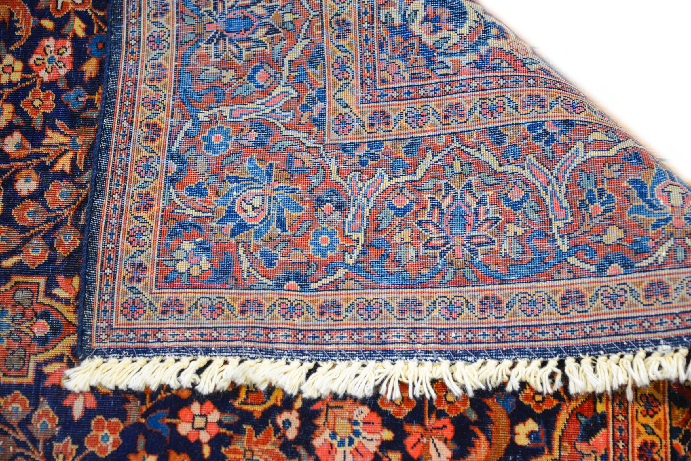 Unbelievable Early 20th Century Kashan Rug In Good Condition For Sale In Chicago, IL