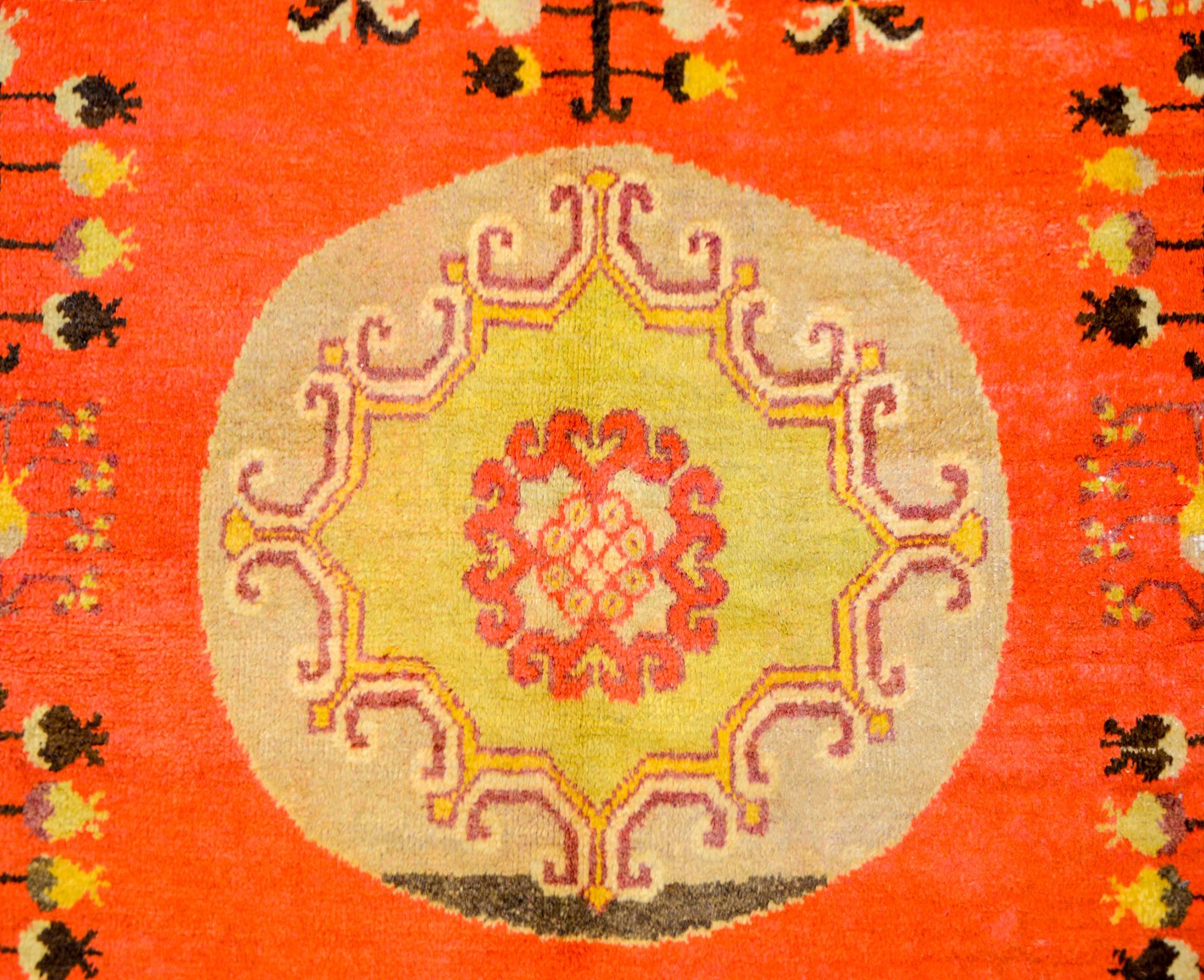 Khotan-Teppich aus dem frühen 20. Jahrhundert (Ostturkestanisch) im Angebot