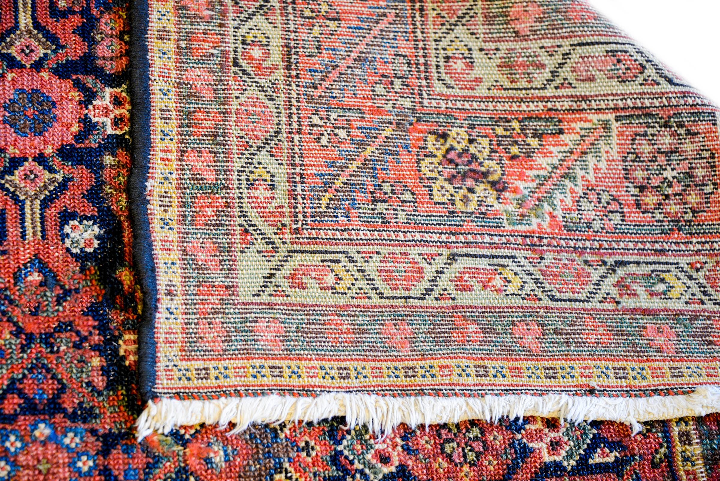 Teinture végétale Exceptionnel tapis Herati malaisien Malayar du début du 20ème siècle en vente