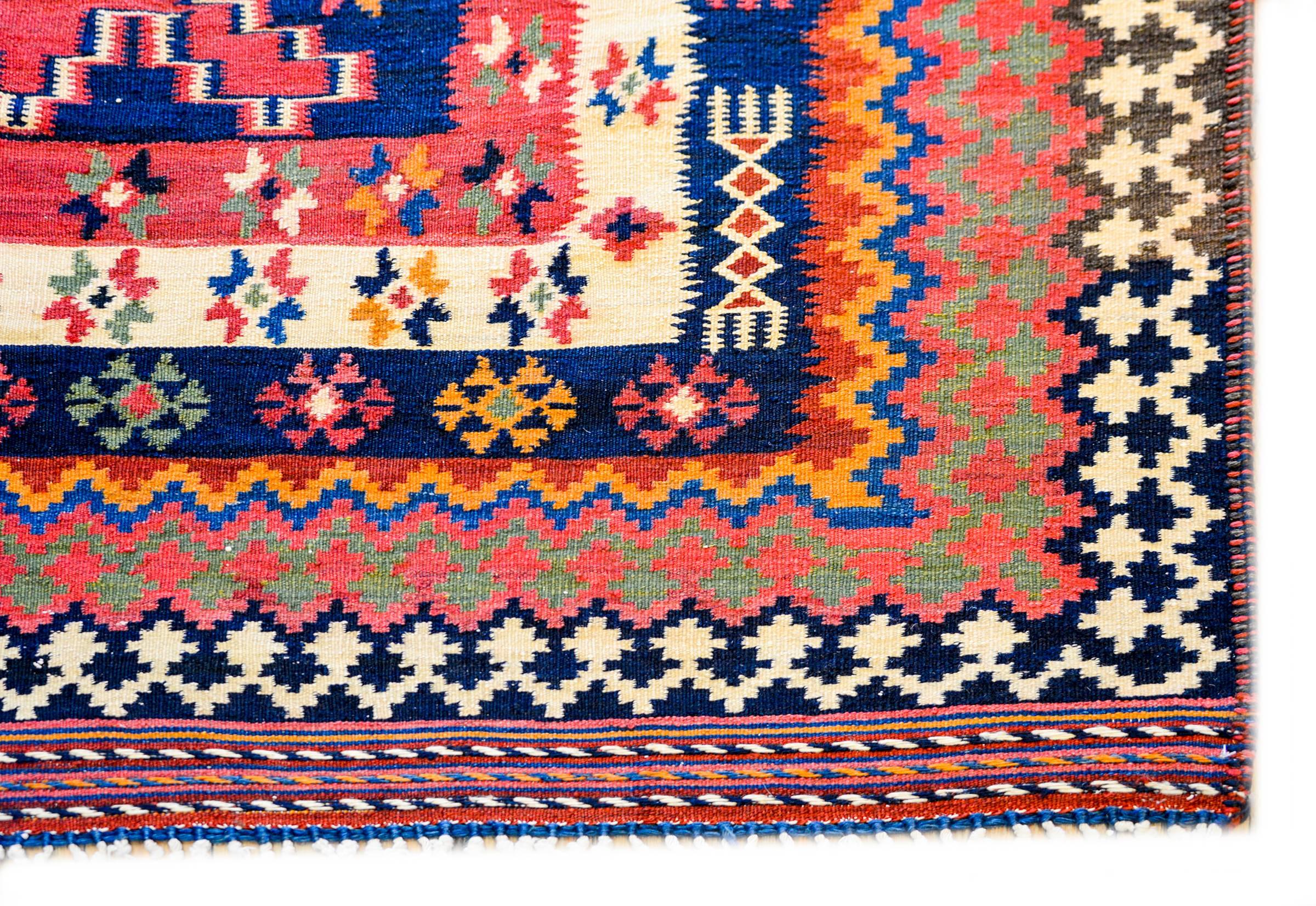 Exceptionnel tapis Saveh Kilim de la fin du 20e siècle Bon état - En vente à Chicago, IL