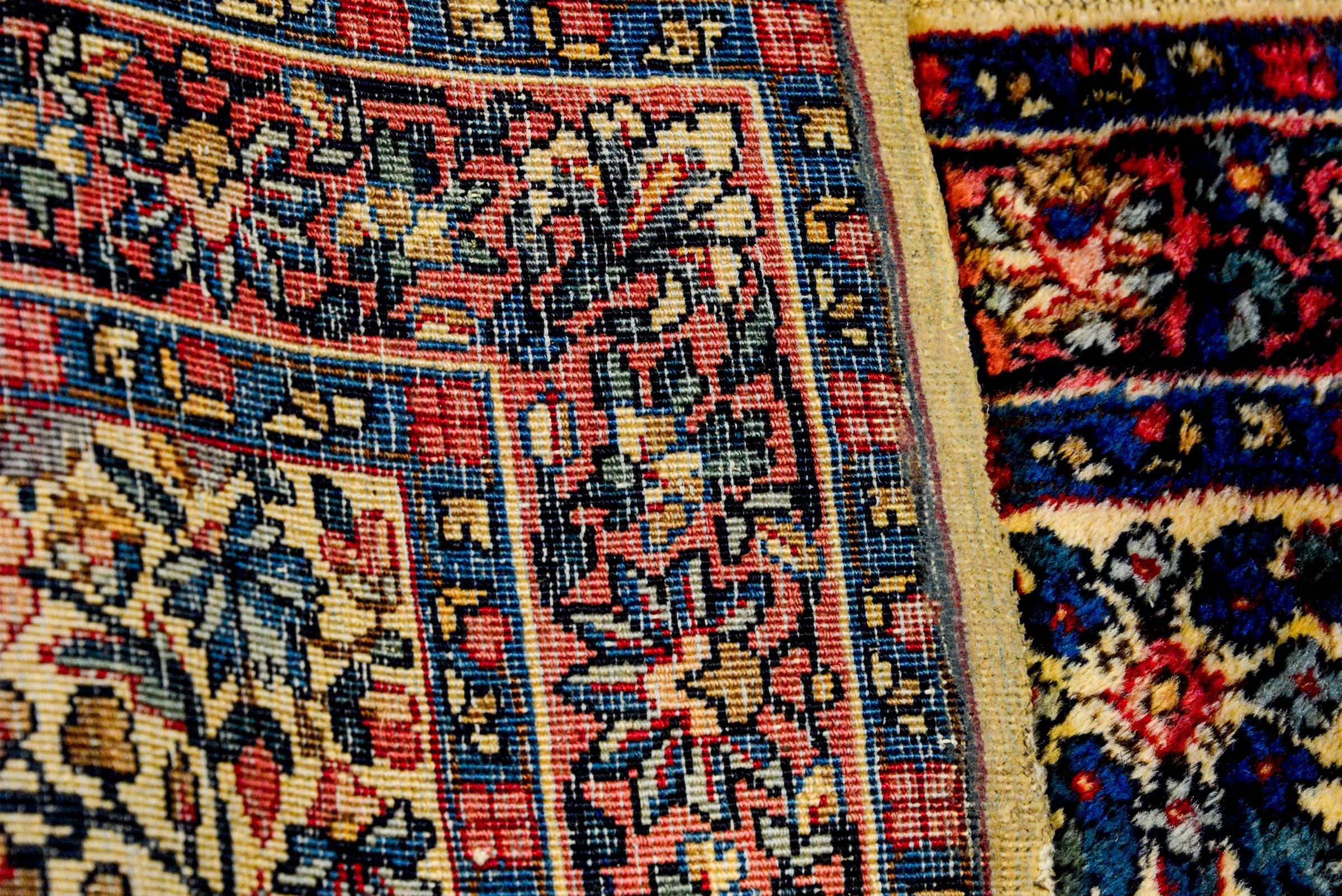 Wonderful Early 20th Century Kirman Rug In Good Condition For Sale In Chicago, IL