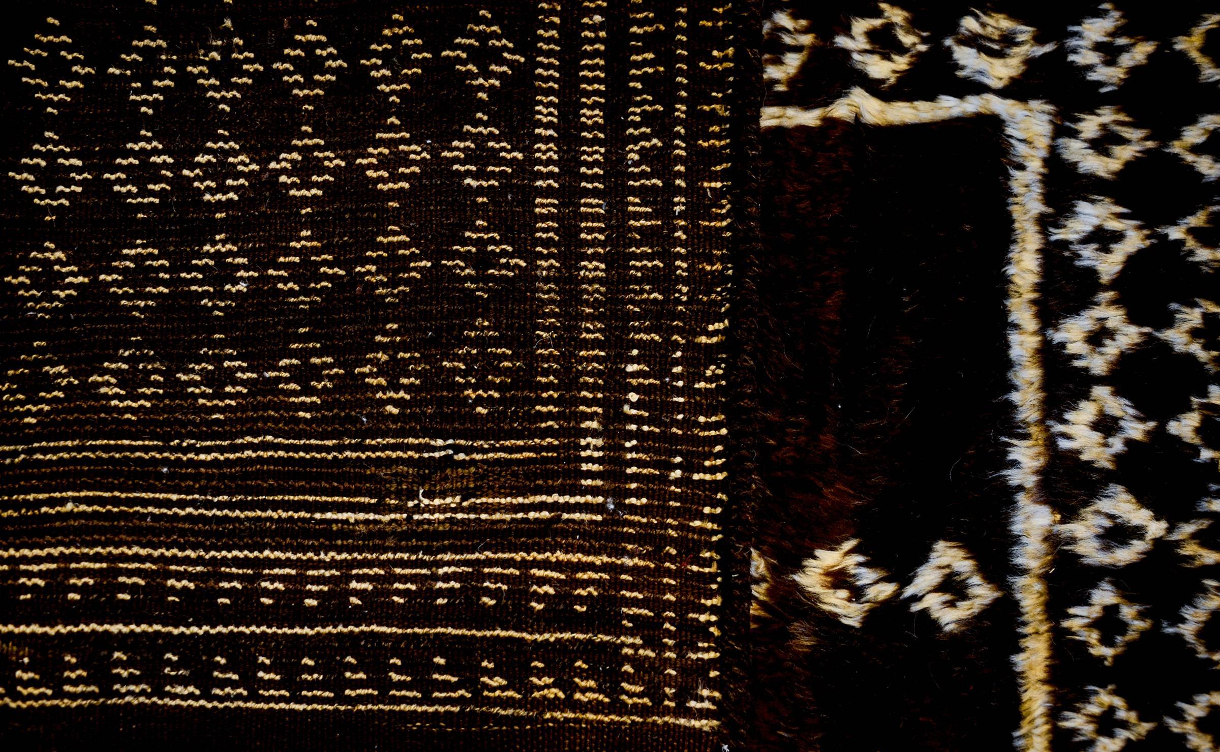 Amazing 19th Century Gabbeh Rug In Good Condition In Chicago, IL