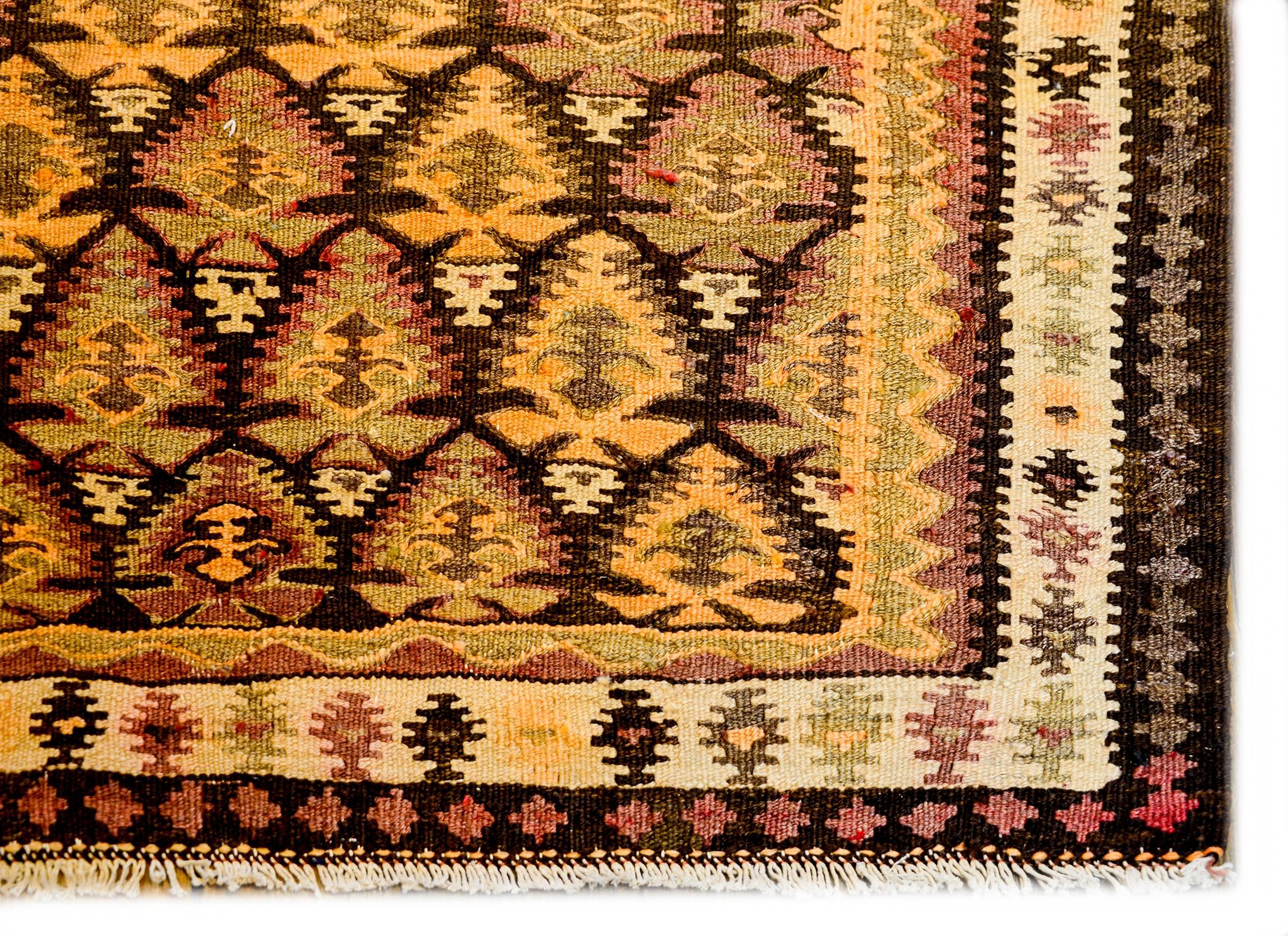 Classic Early 20th Century Qazvin Kilim Runner In Good Condition For Sale In Chicago, IL