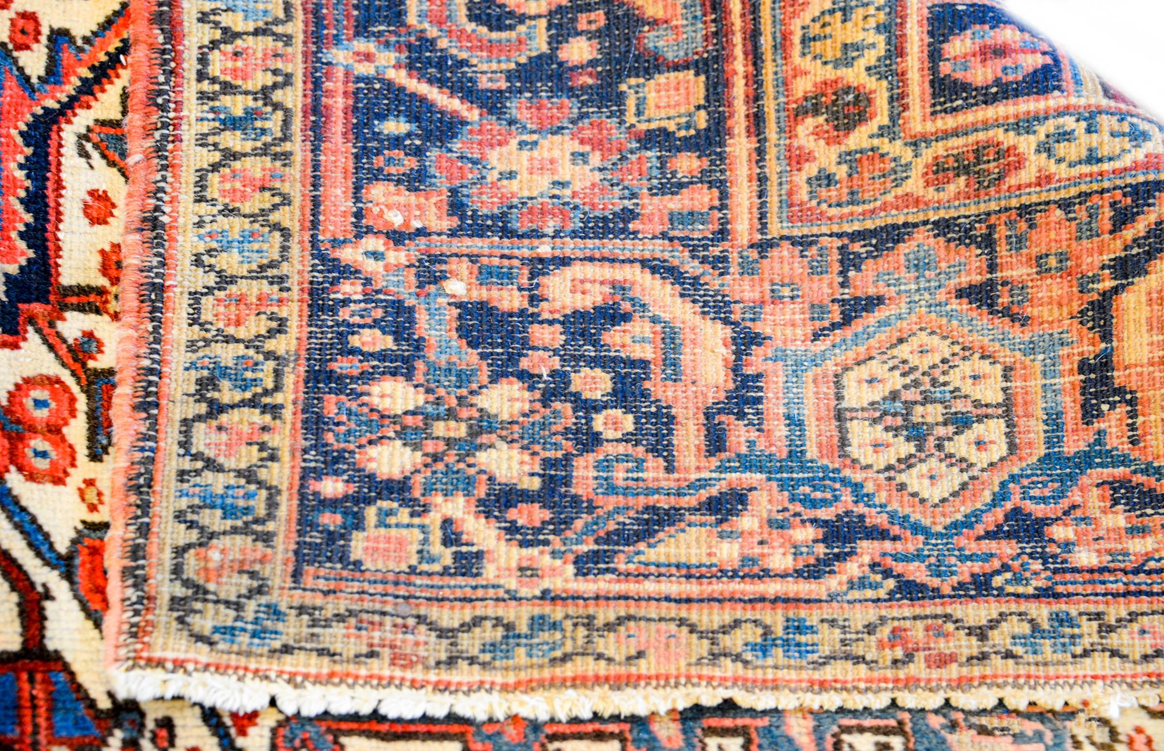 Incredible Early 20th Century Heriz Rug In Good Condition In Chicago, IL