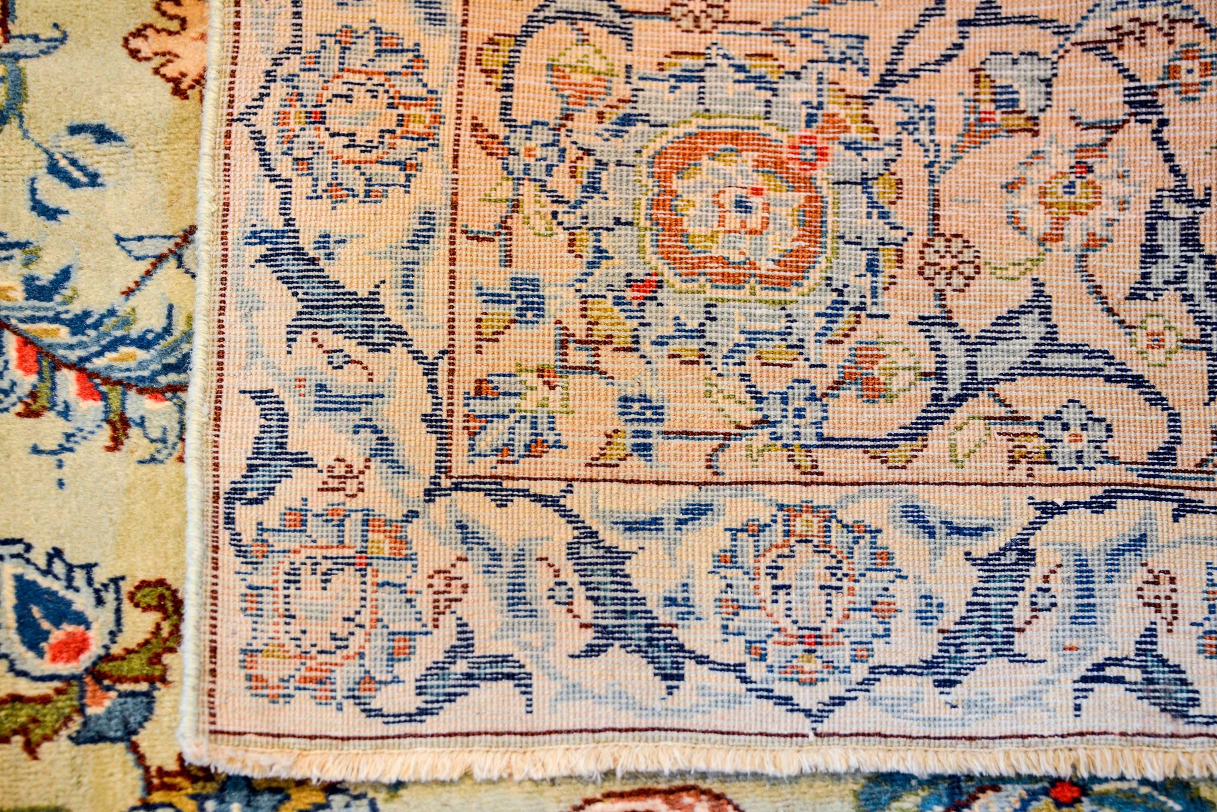 Kashan-Teppich des frühen 20. Jahrhunderts im Zustand „Gut“ im Angebot in Chicago, IL