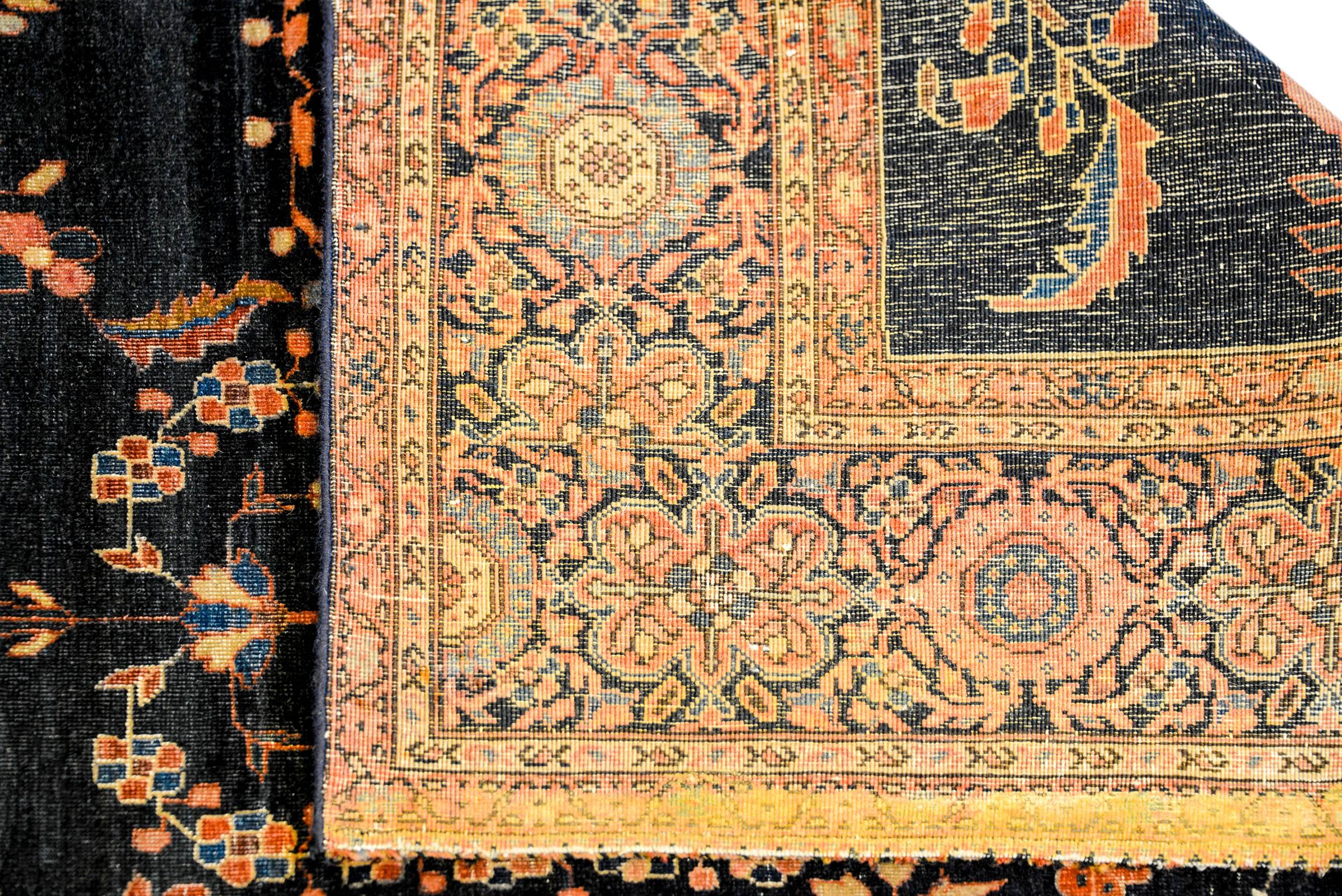 Exceptional Early 20th Century Sarouk Farahan Rug In Good Condition For Sale In Chicago, IL