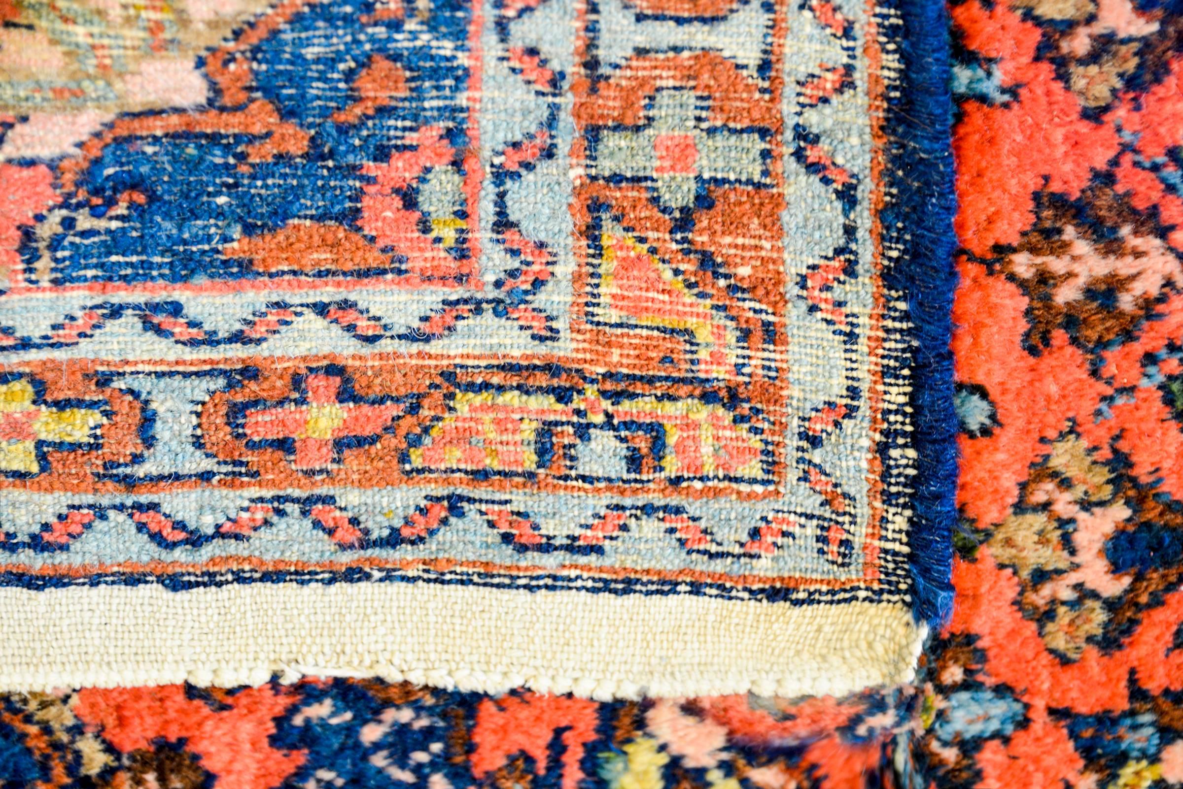 Beautiful Early 20th Century Hamadan Rug In Good Condition In Chicago, IL