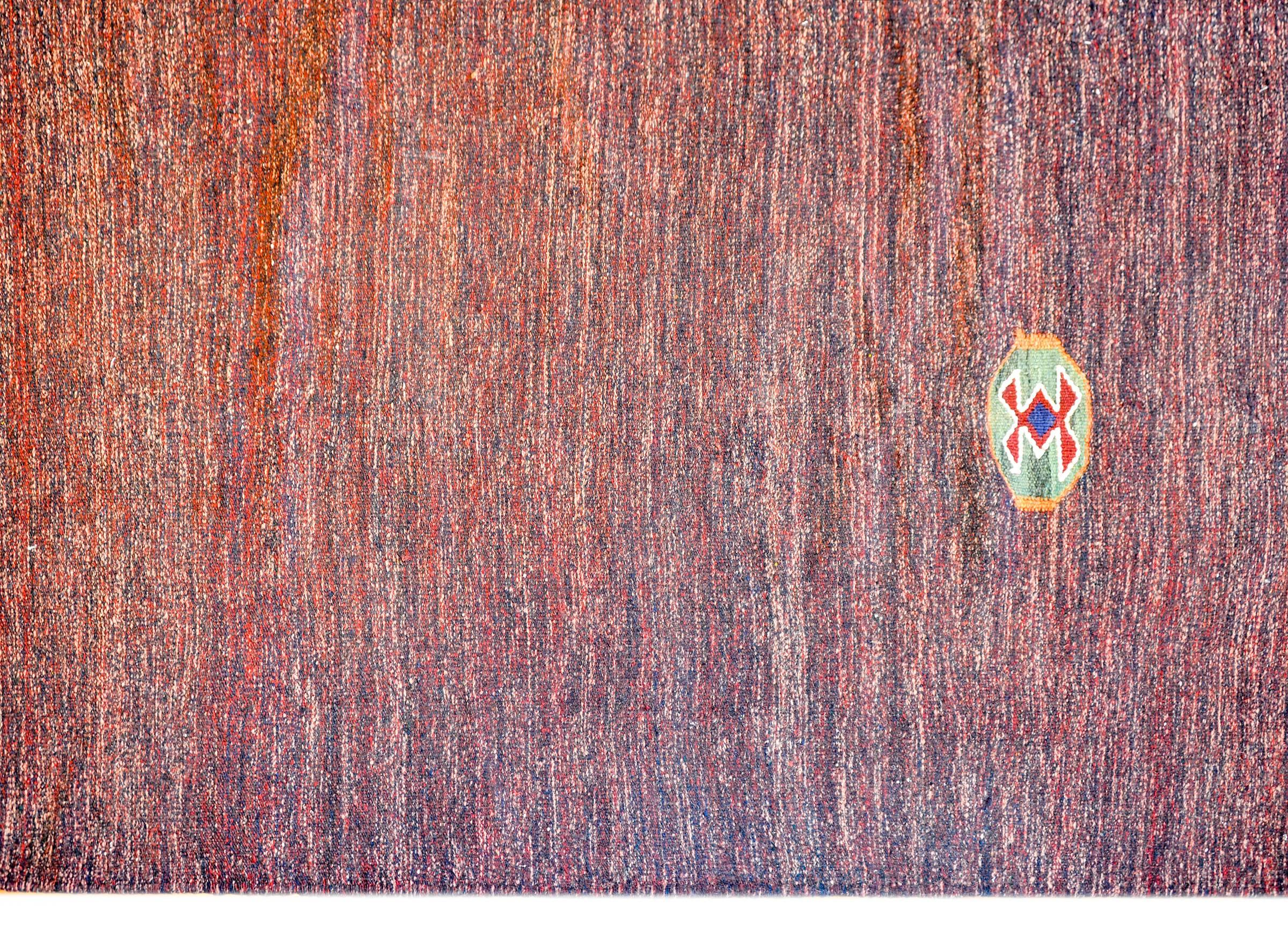 Asymmetrischer Gabbeh-Kelim-Teppich, asymmetrisch (Pflanzlich gefärbt) im Angebot