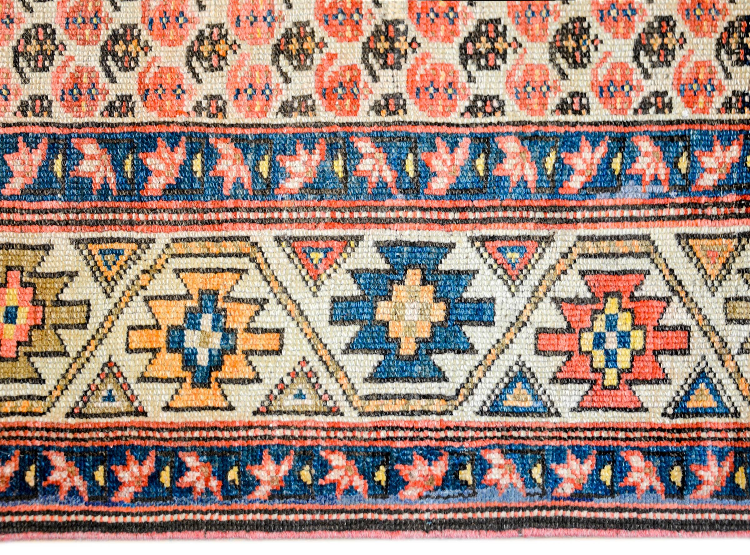 Malayer-Teppich aus der Mitte des 20. Jahrhunderts (Persisch) im Angebot