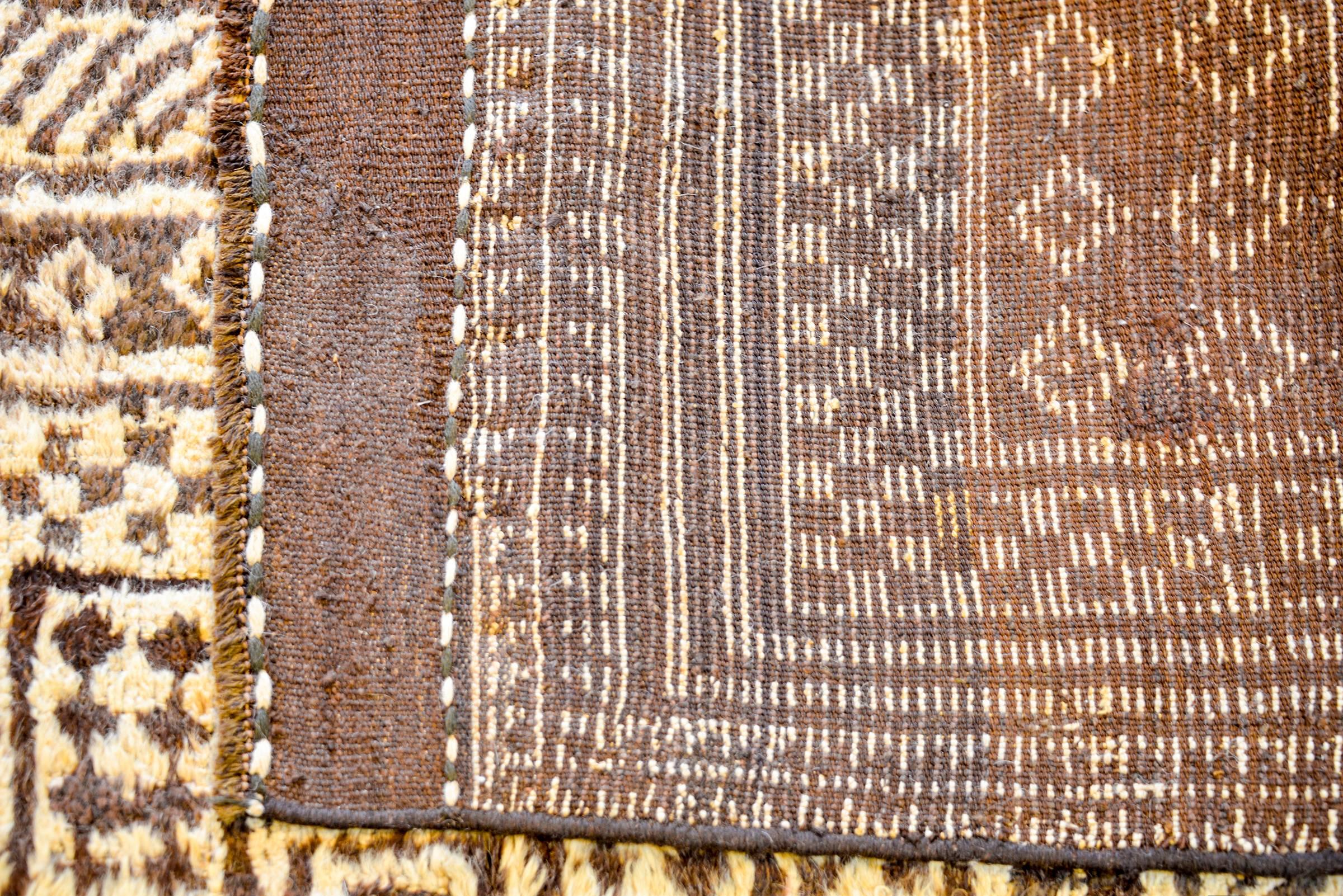 Fantastic 19th Century Gabbeh Rug In Good Condition For Sale In Chicago, IL