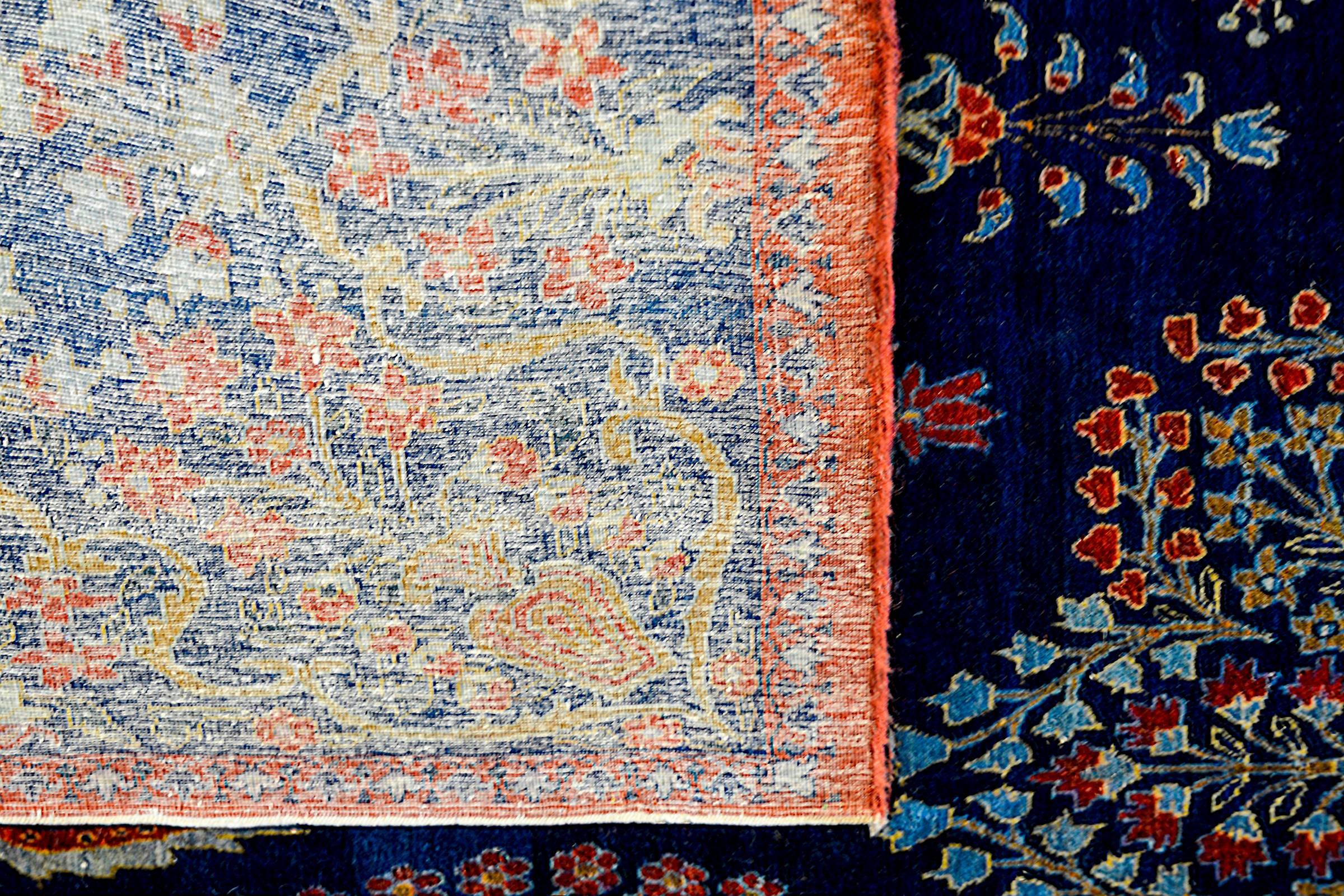 Wonderful Early 20th Century Kirman Rug In Good Condition In Chicago, IL