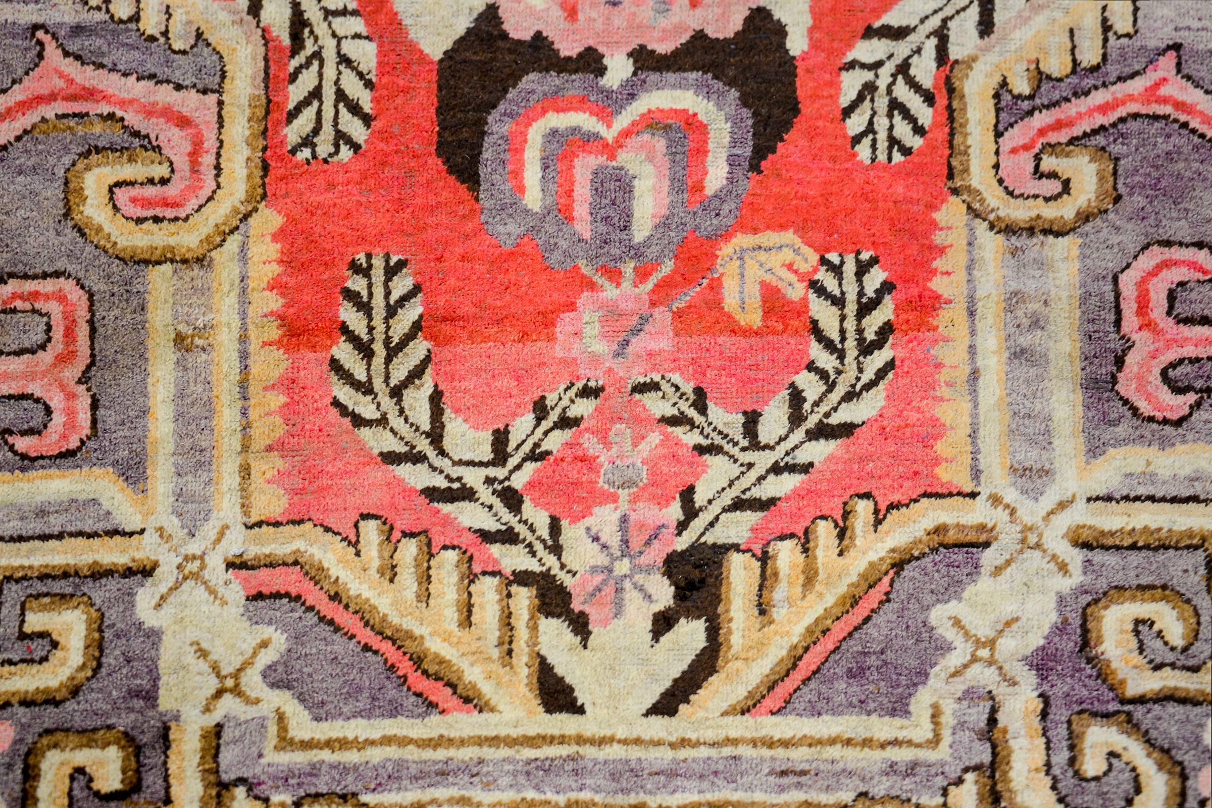 Extraordinary Early 20th Century Asian Khotan Rug In Good Condition For Sale In Chicago, IL