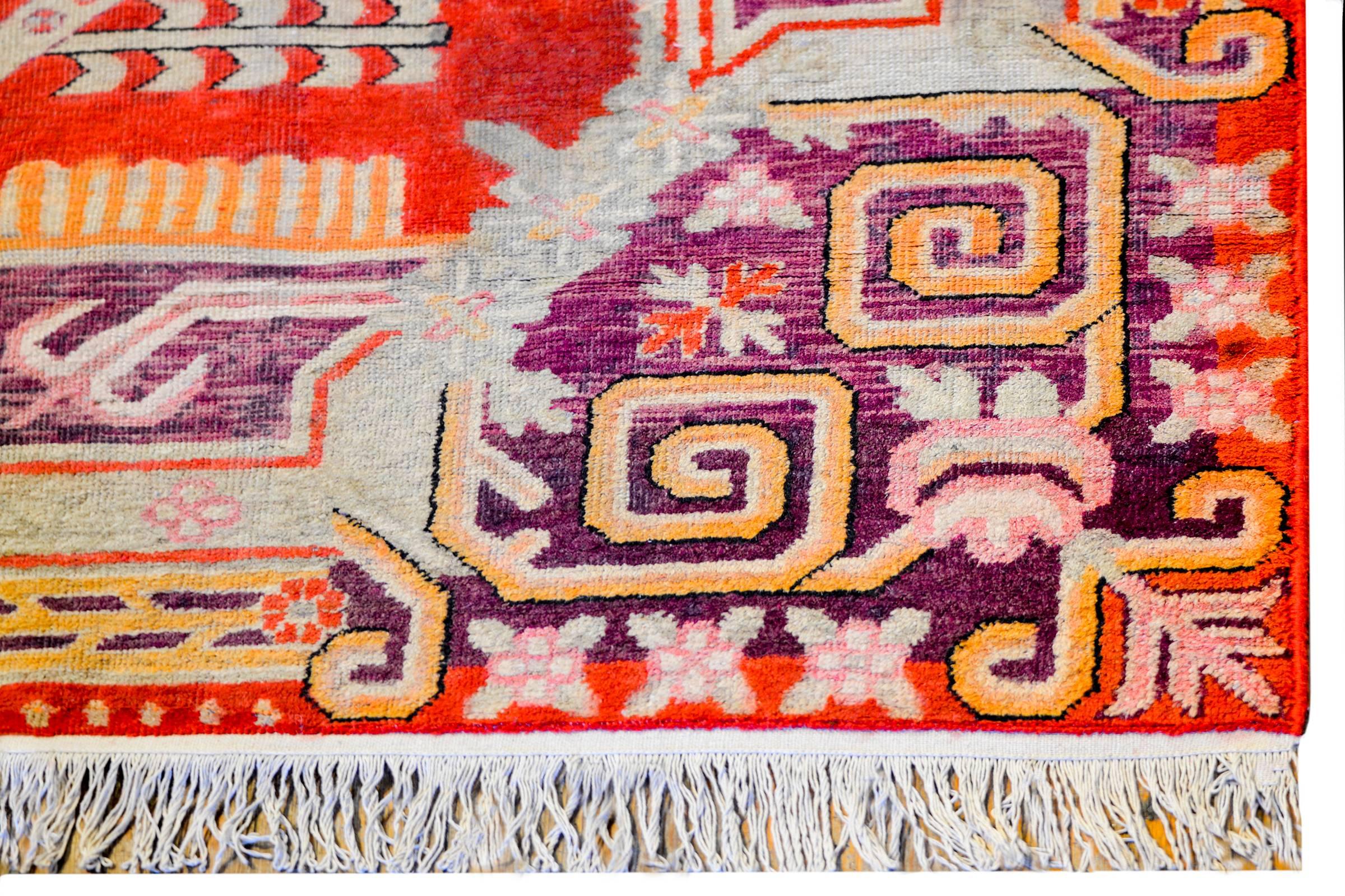 Unusual Early 20th Century Samarghand Rug In Good Condition In Chicago, IL