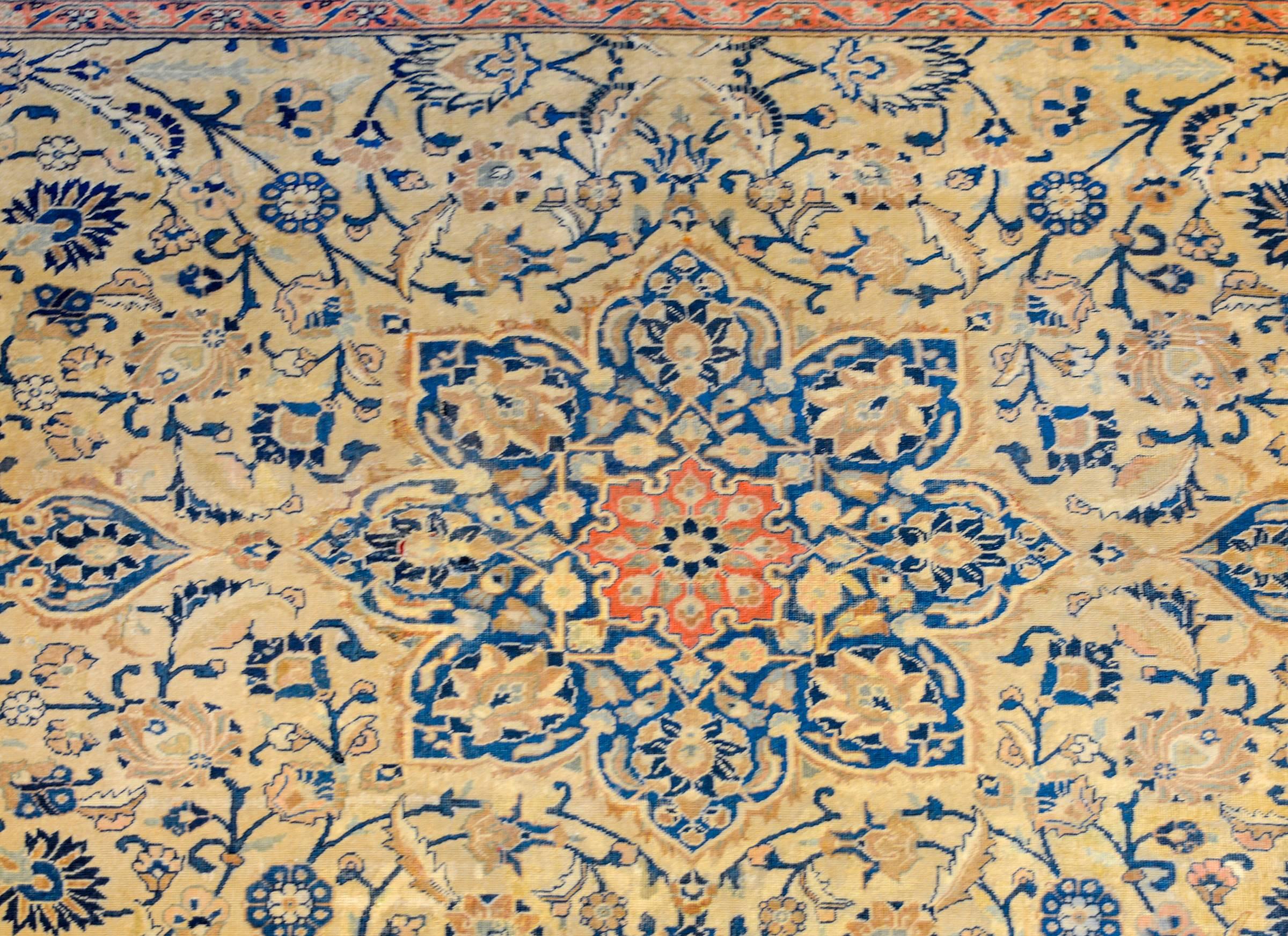 Wunderschöner Täbriz-Teppich aus dem frühen 20. Jahrhundert (Tabriz) im Angebot