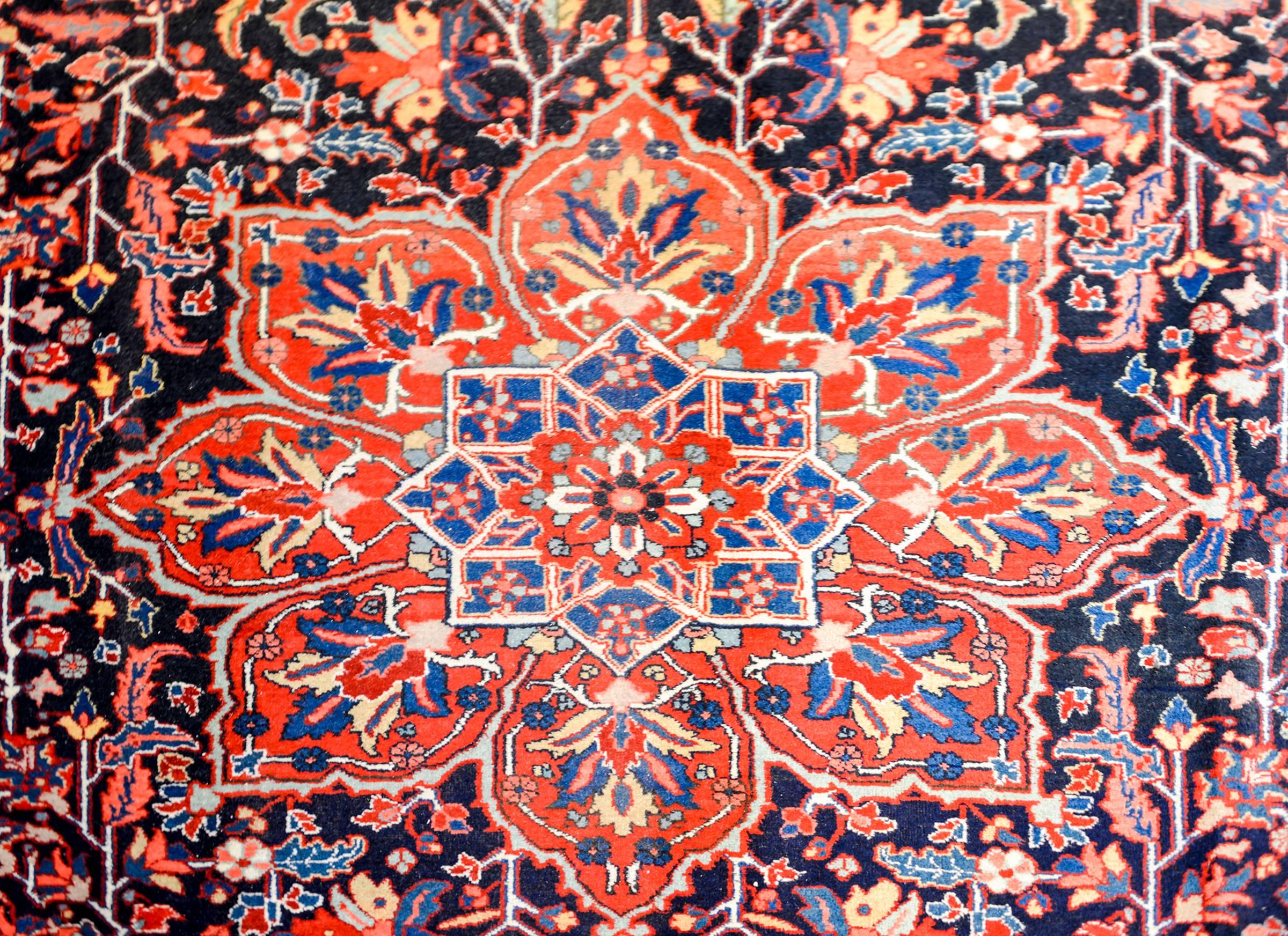Atemberaubender Heriz Teppich im Vintage-Stil (Persisch) im Angebot