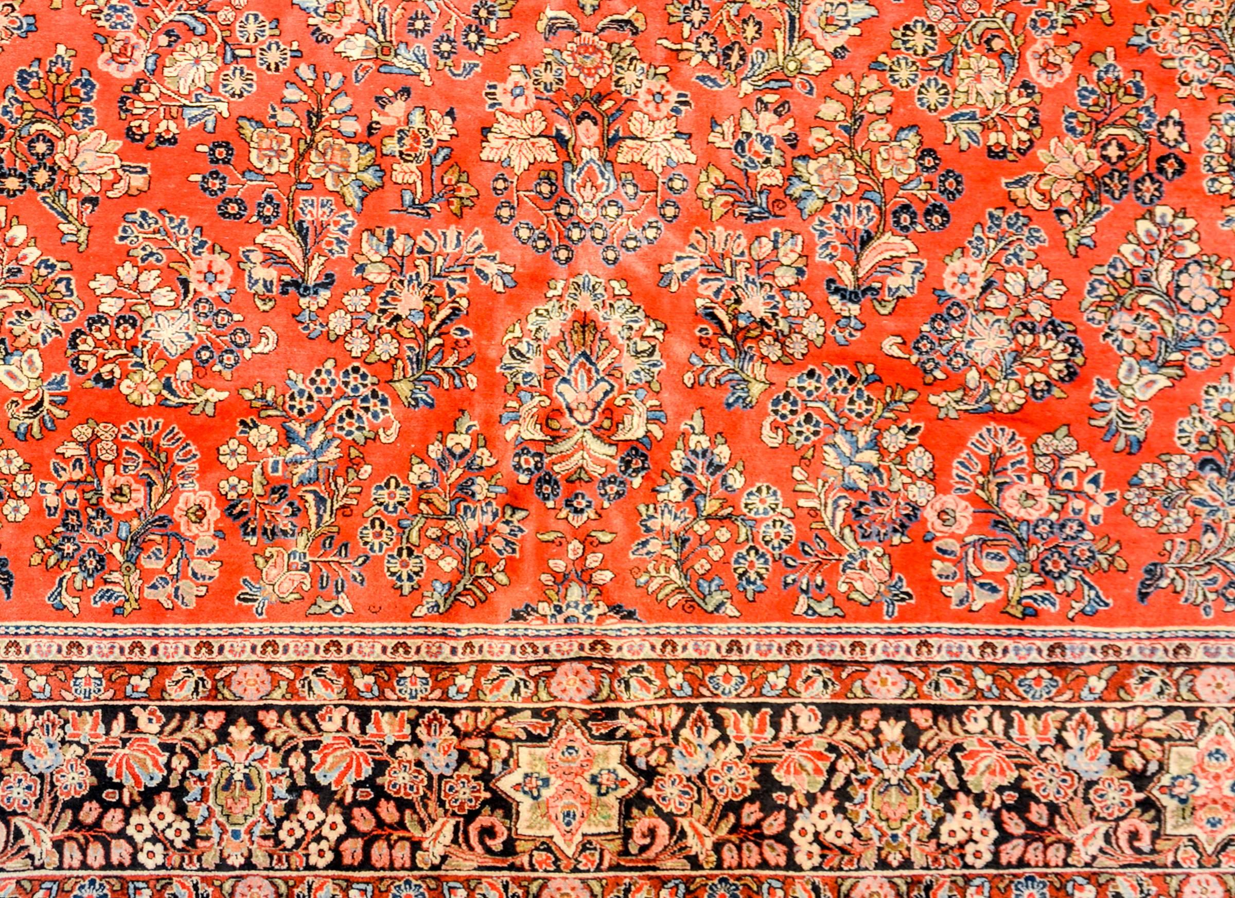 Persian Wonderful Early 20th Century Sarouk Rug For Sale