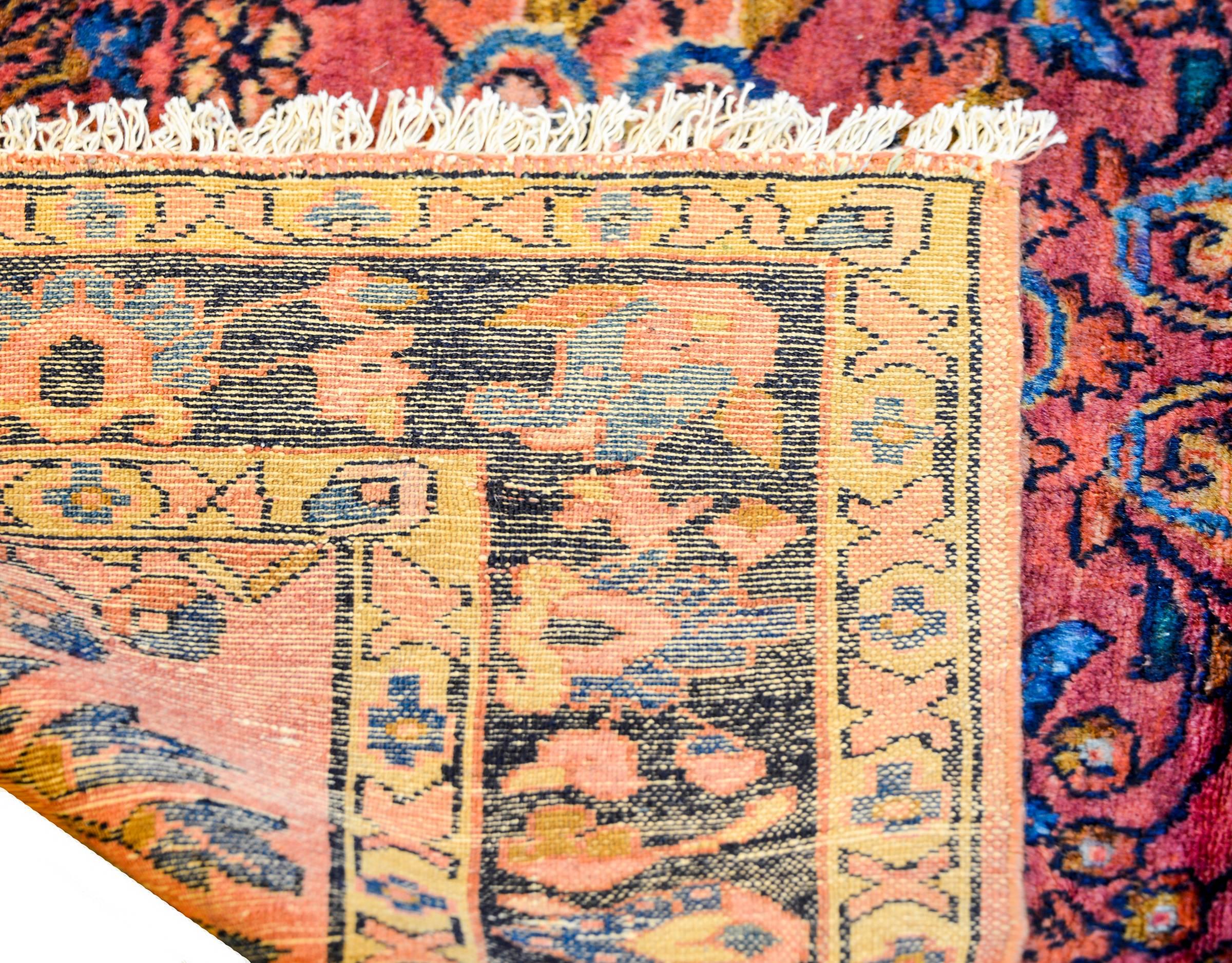 Sarouk Farahan Early 20th Century Lilihan Rug