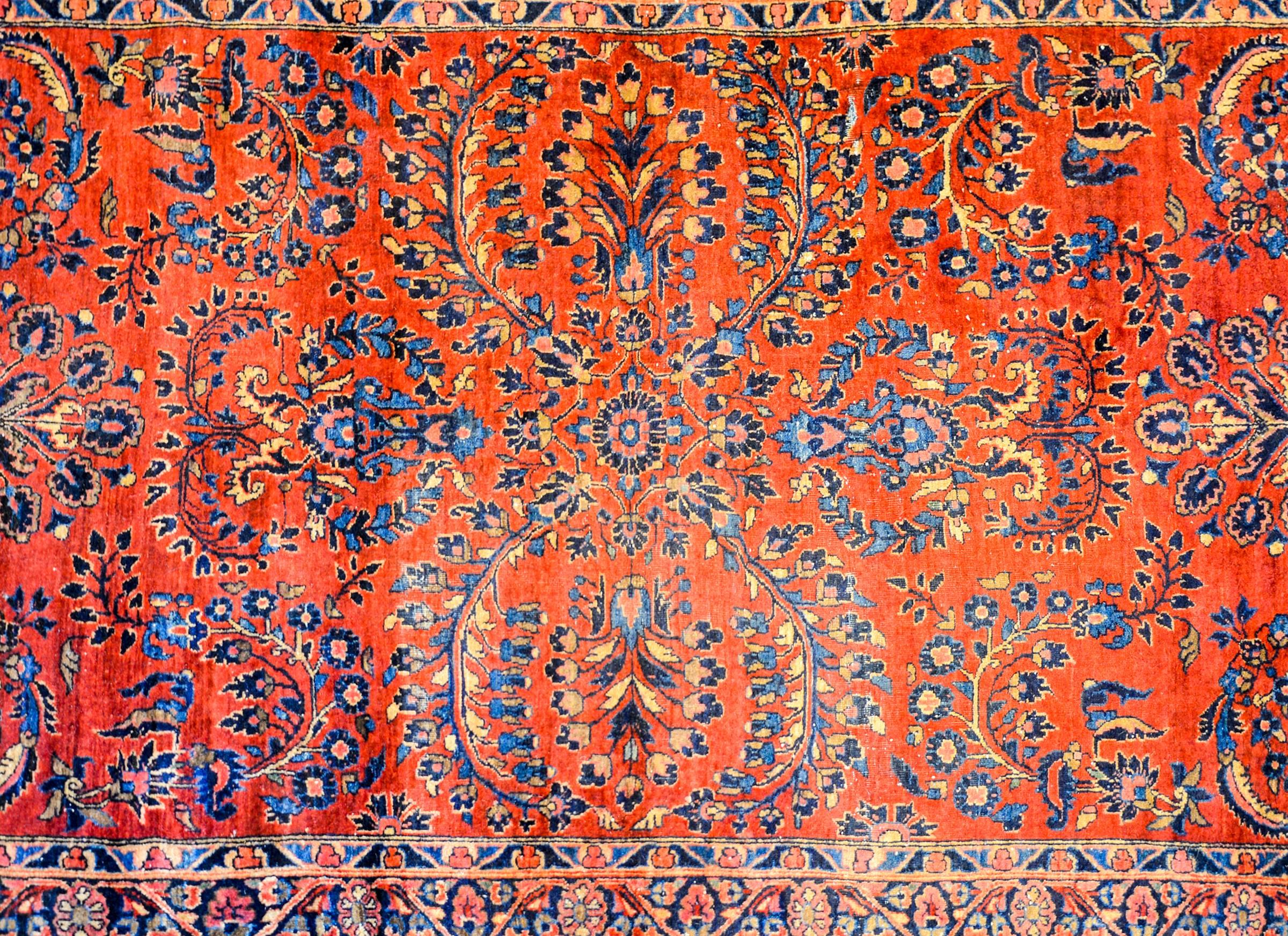 Vegetable Dyed Early 20th Century Sarouk Rug For Sale