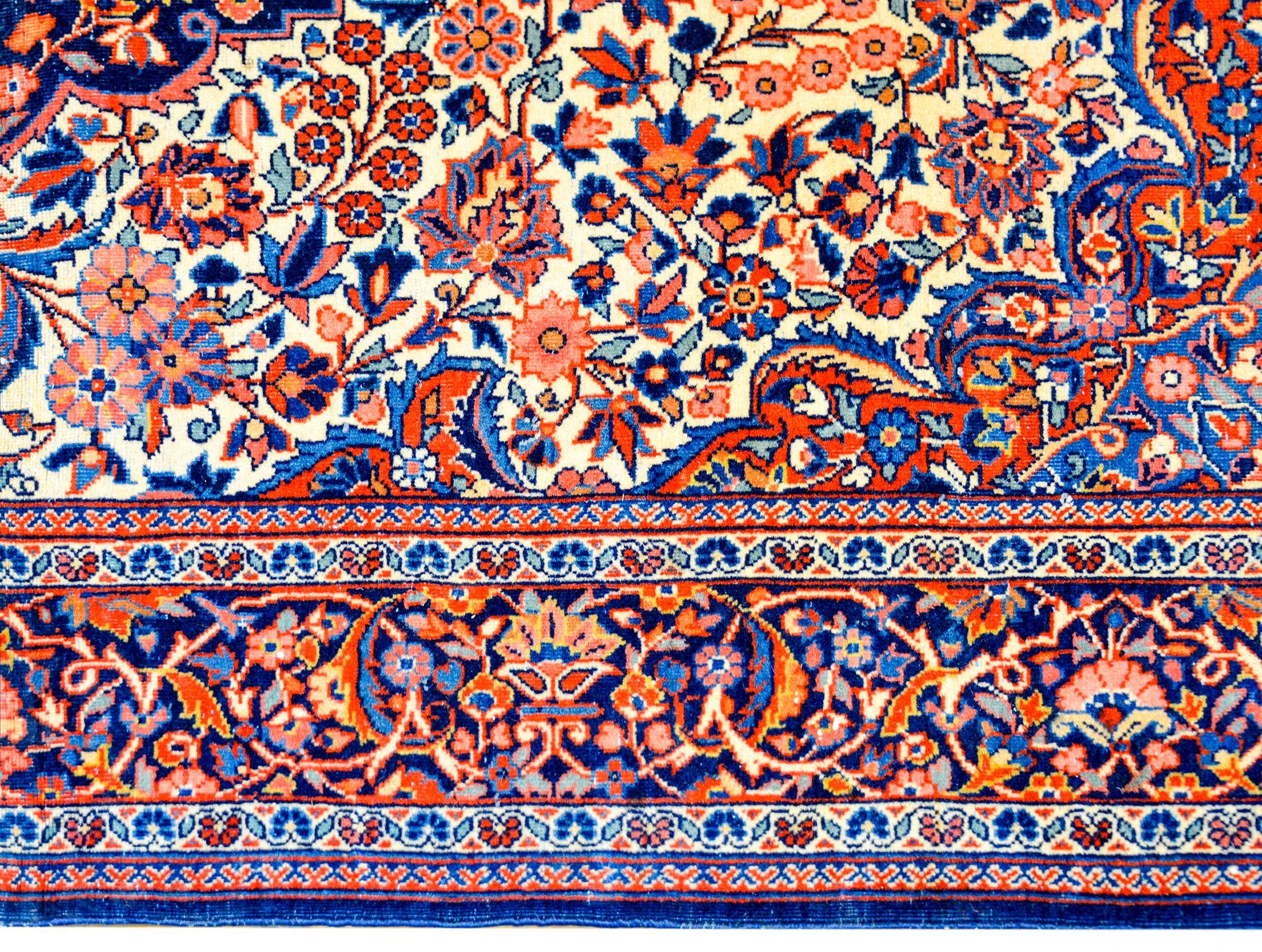 Exceptional Early 20th Century Kashan Rug In Good Condition For Sale In Chicago, IL
