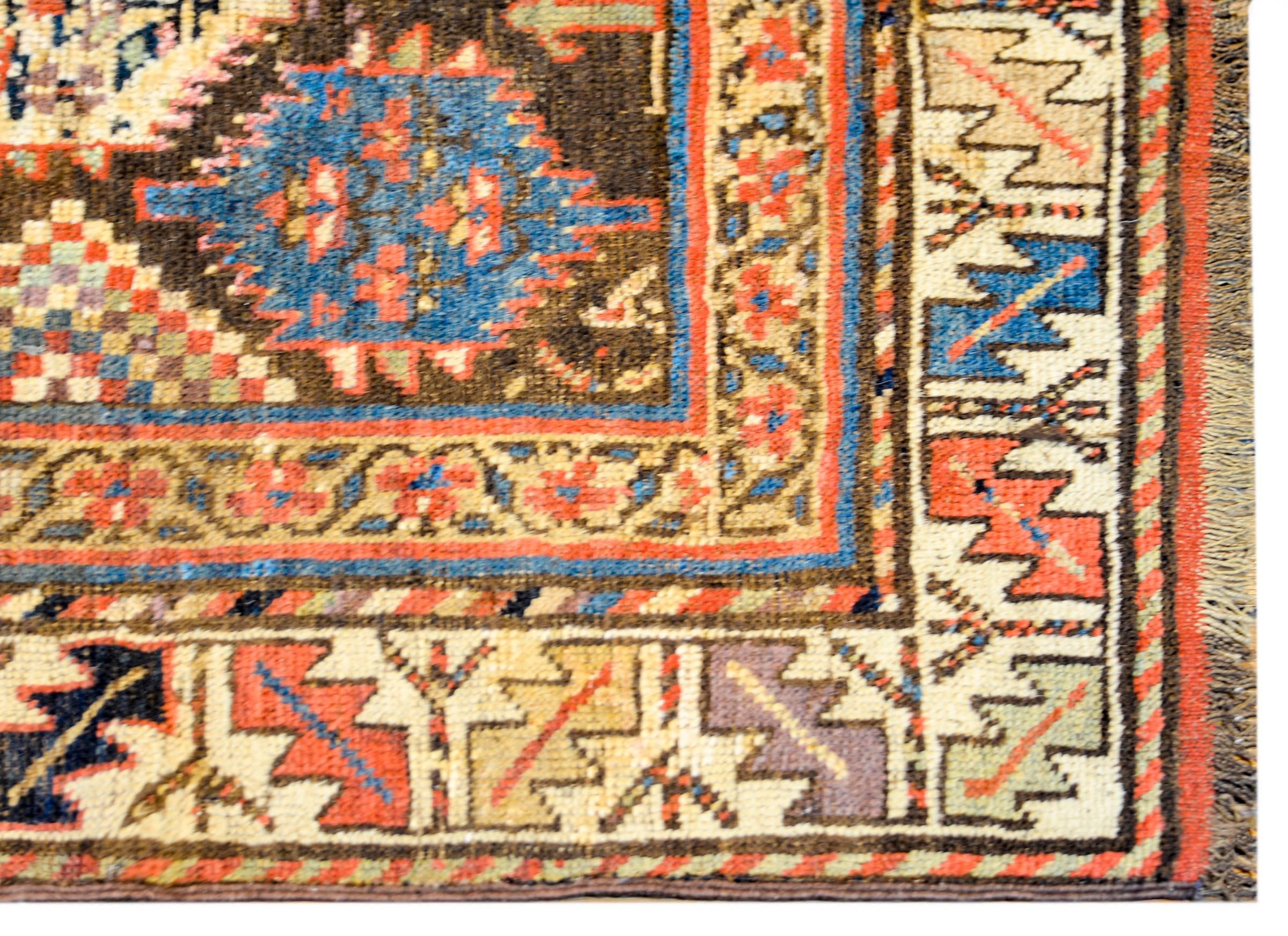 Persian Wonderful Early 20th Century Qashqai Rug