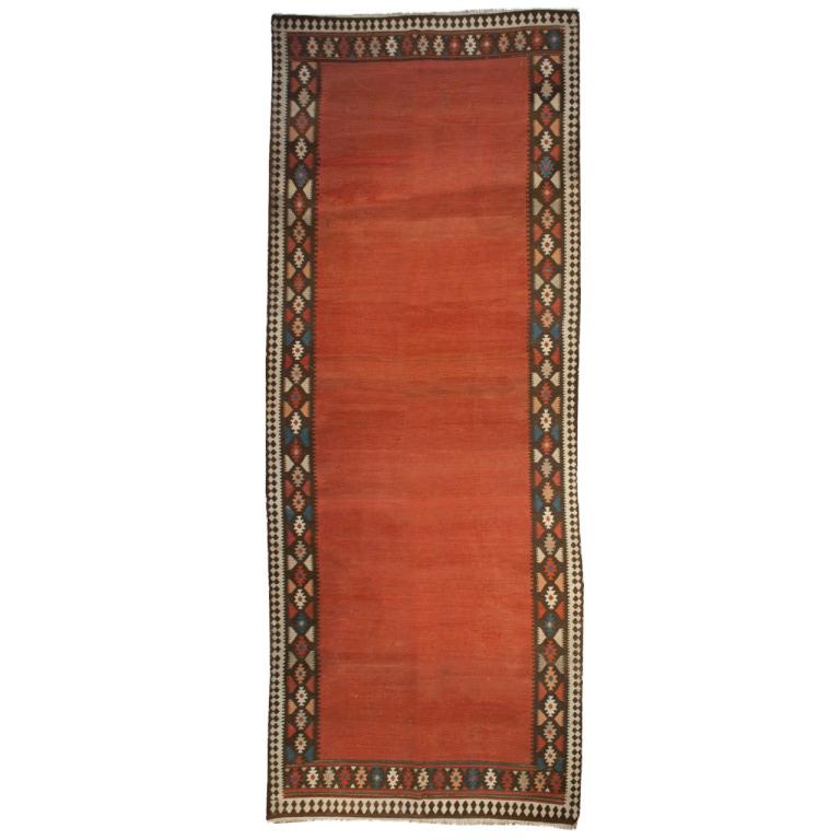 Tapis de couloir Kilim persan Shirvan de la fin du XIXe siècle