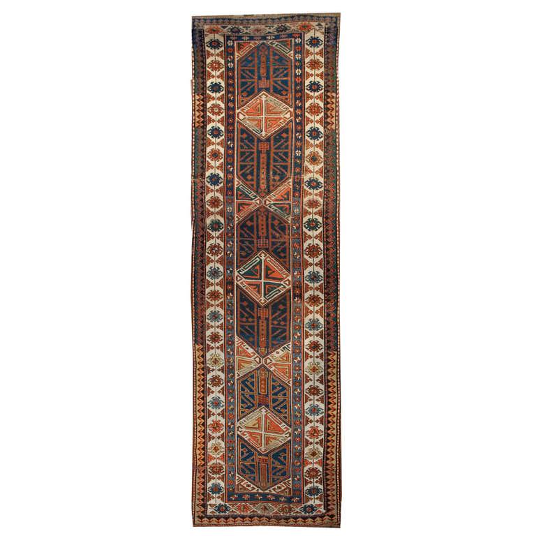 Tapis de couloir Kazak du XIXe siècle en vente