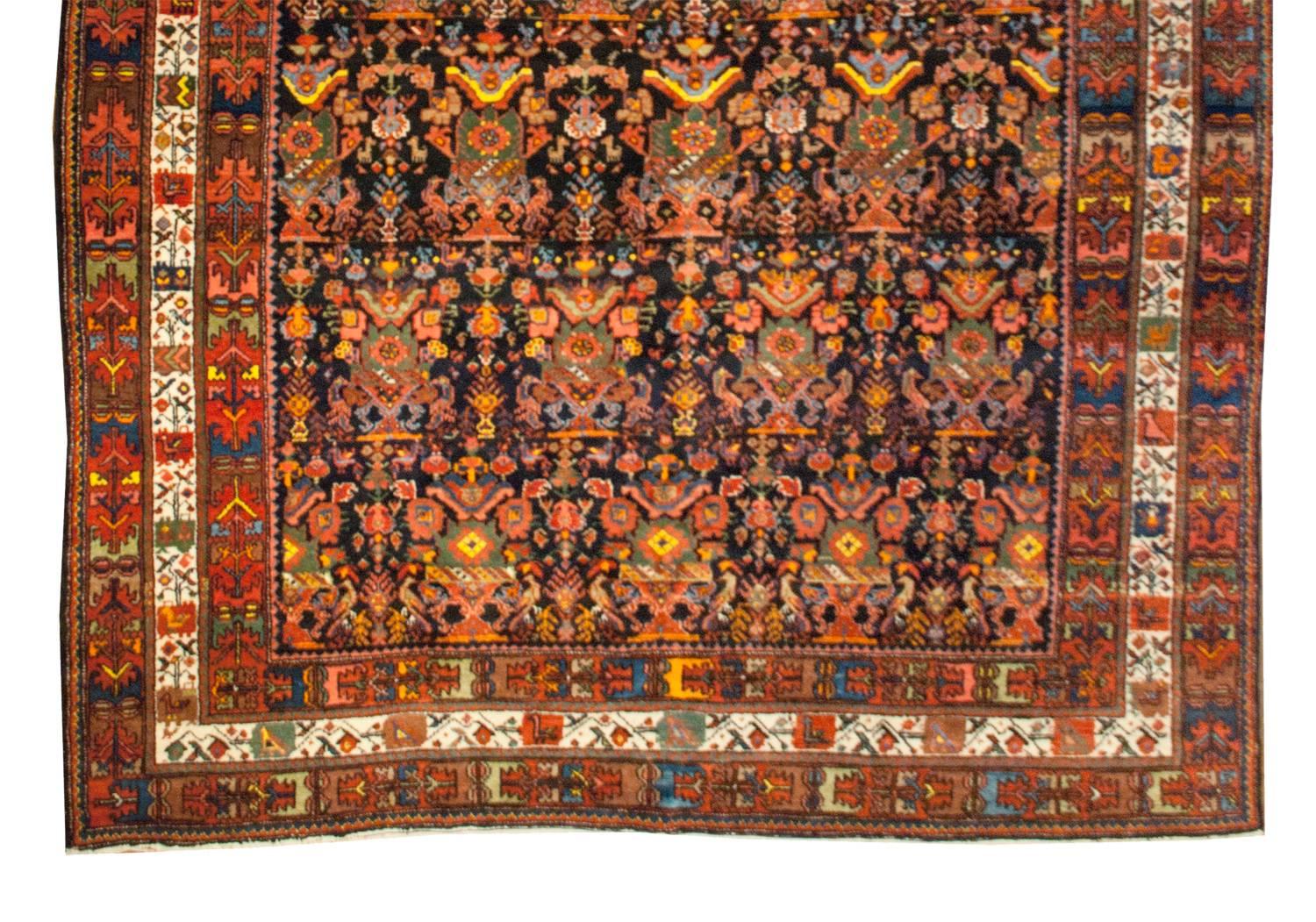 Sultanabad Early 20th Century Bakhtiari Rug