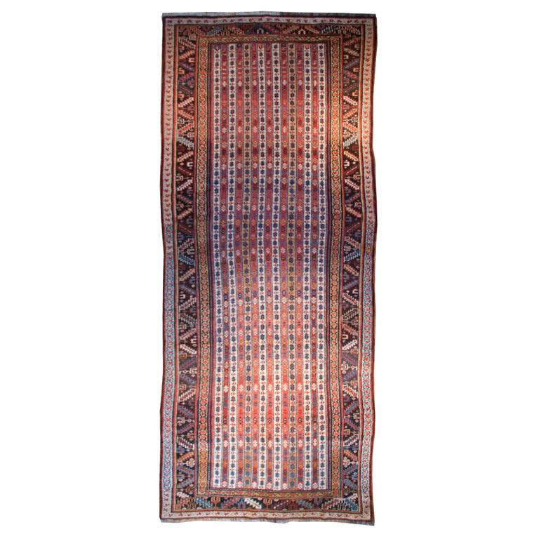 Early 20th Century Ghashghaei Carpet For Sale
