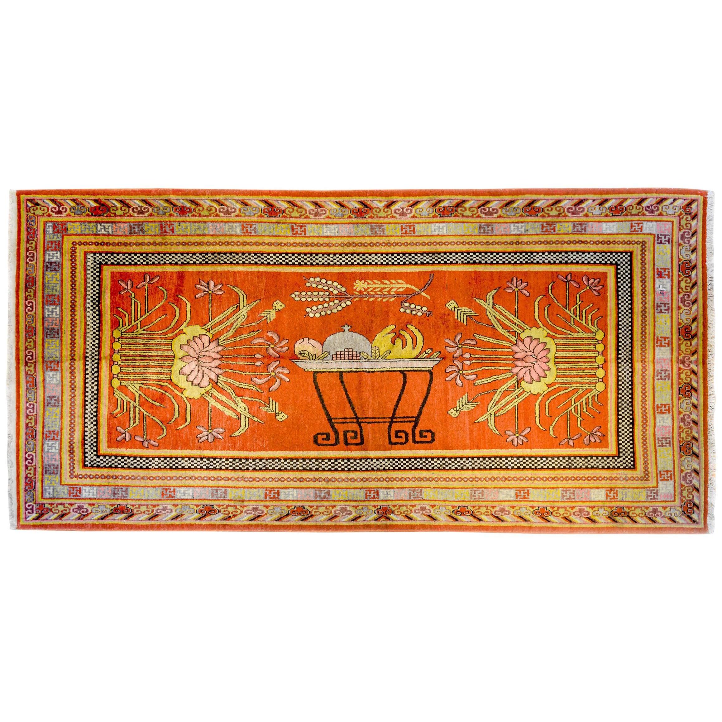 Unglaublicher Teppich aus dem frühen 20. Jahrhundert aus Khotan im Angebot