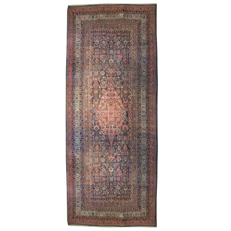 Early 20th Century Persian Malayer Rug For Sale