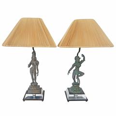 Paire de lampes de table:: sculptures en bronze de la déesse hindoue Uma 'ou Parvati'